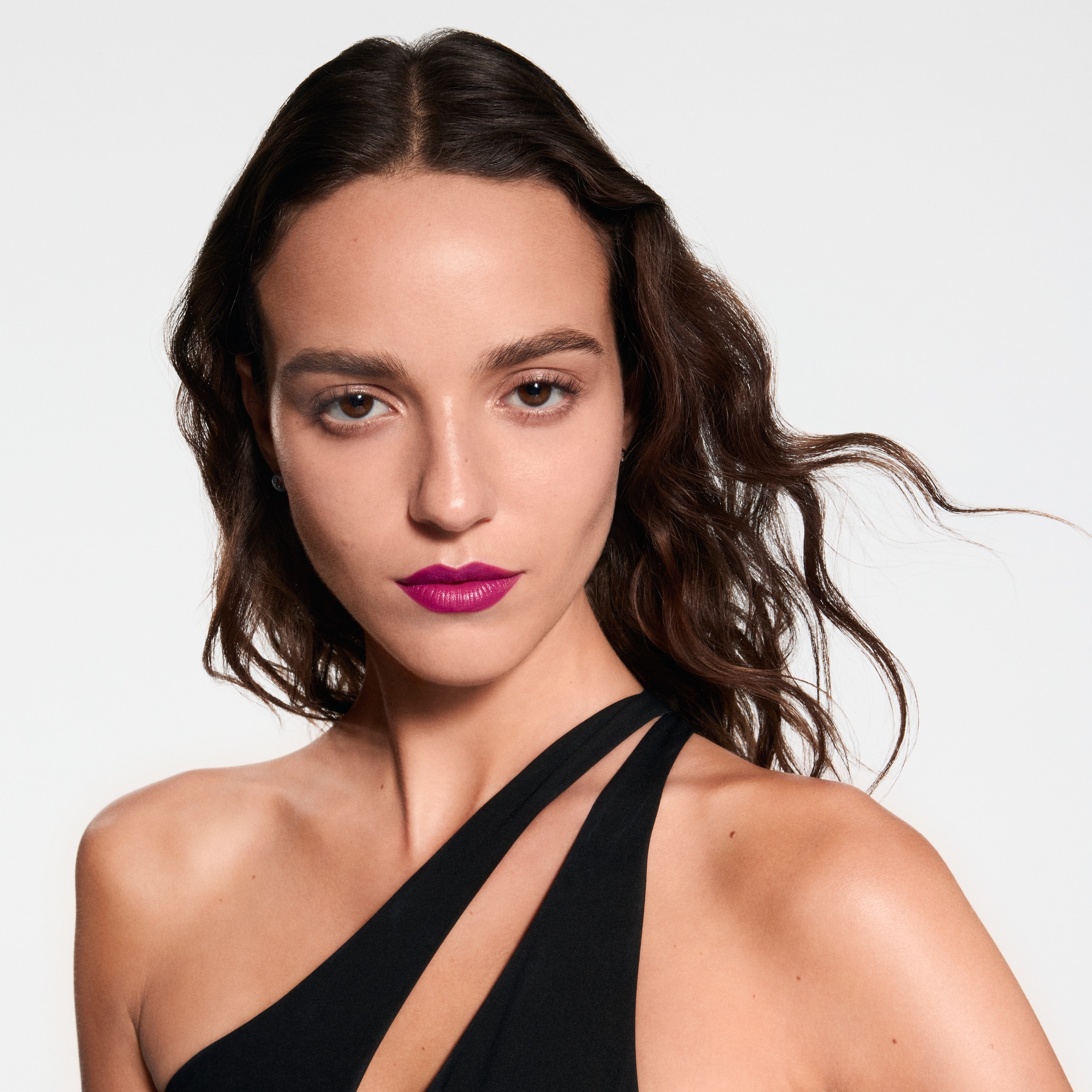  Lips } LV Rouge - Satin Lipstick | Louis Vuitton ® (Product zoom)