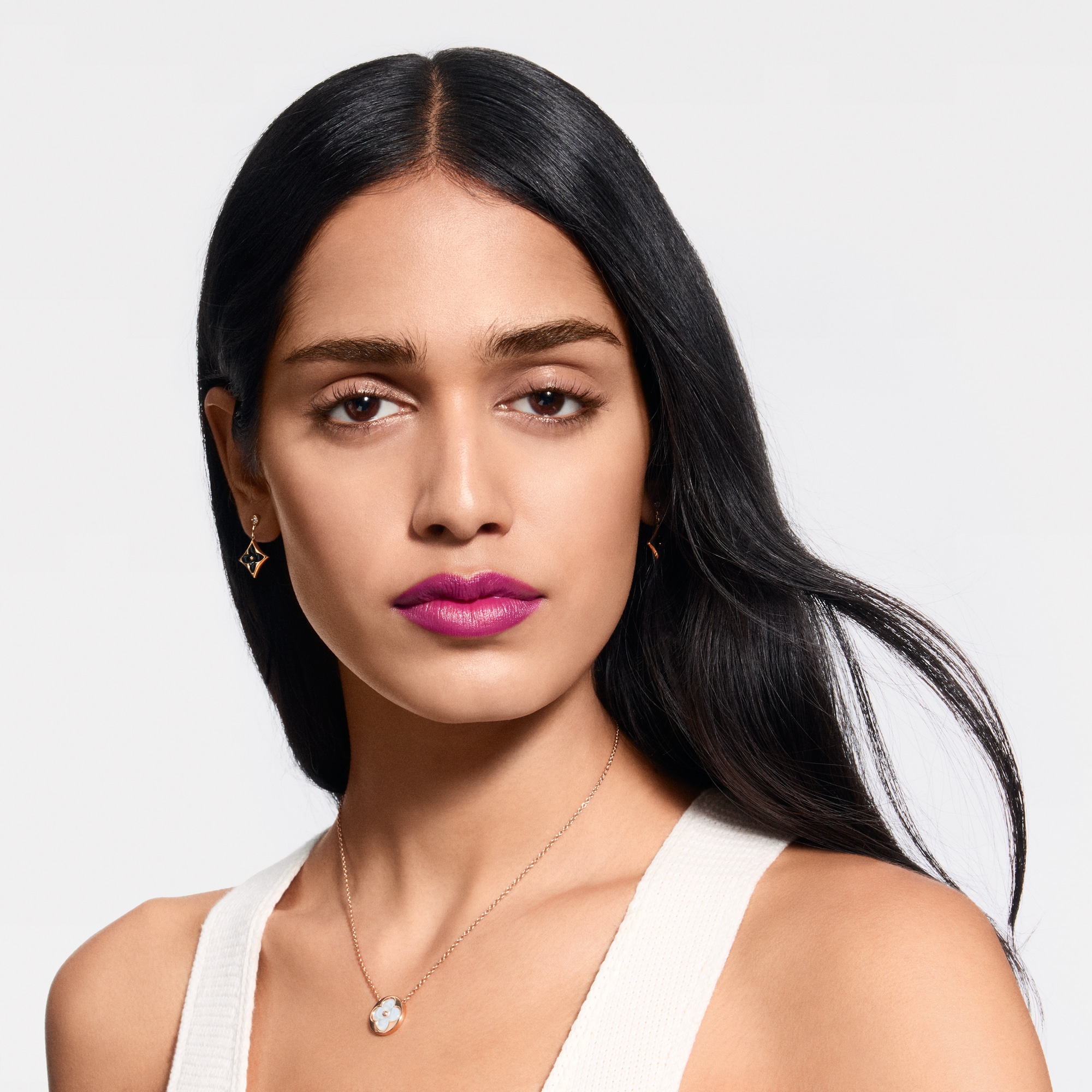  Lips } LV Rouge - Satin Lipstick | Louis Vuitton ® (Product zoom)