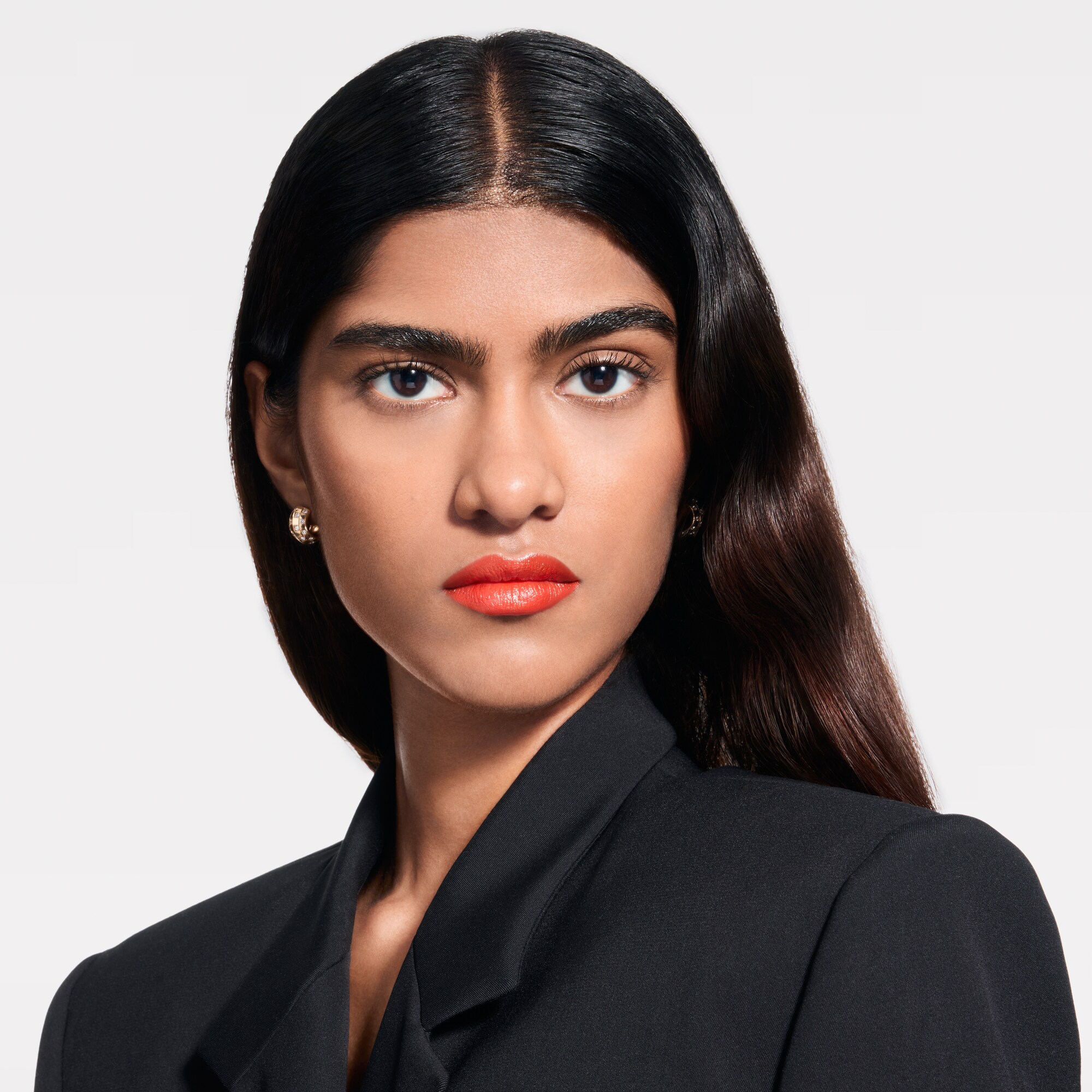  Lips } LV Rouge - Satin Lipstick | Louis Vuitton ® (Product zoom)