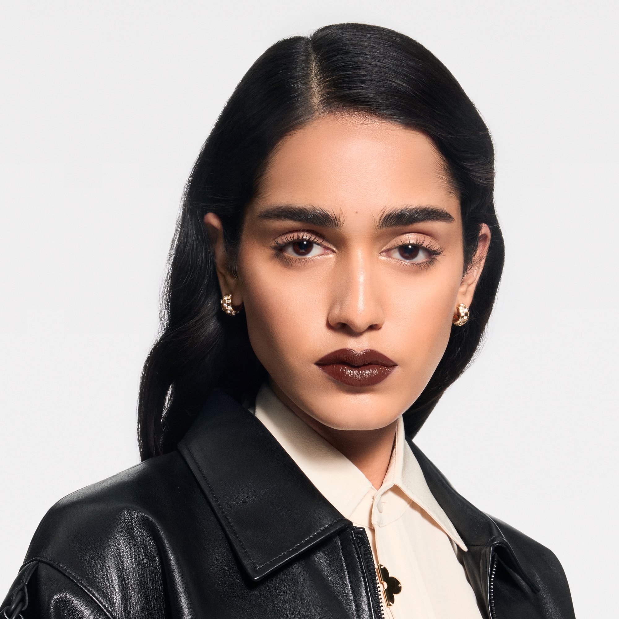  Lips } LV Rouge - Satin Lipstick | Louis Vuitton ® (Product zoom)