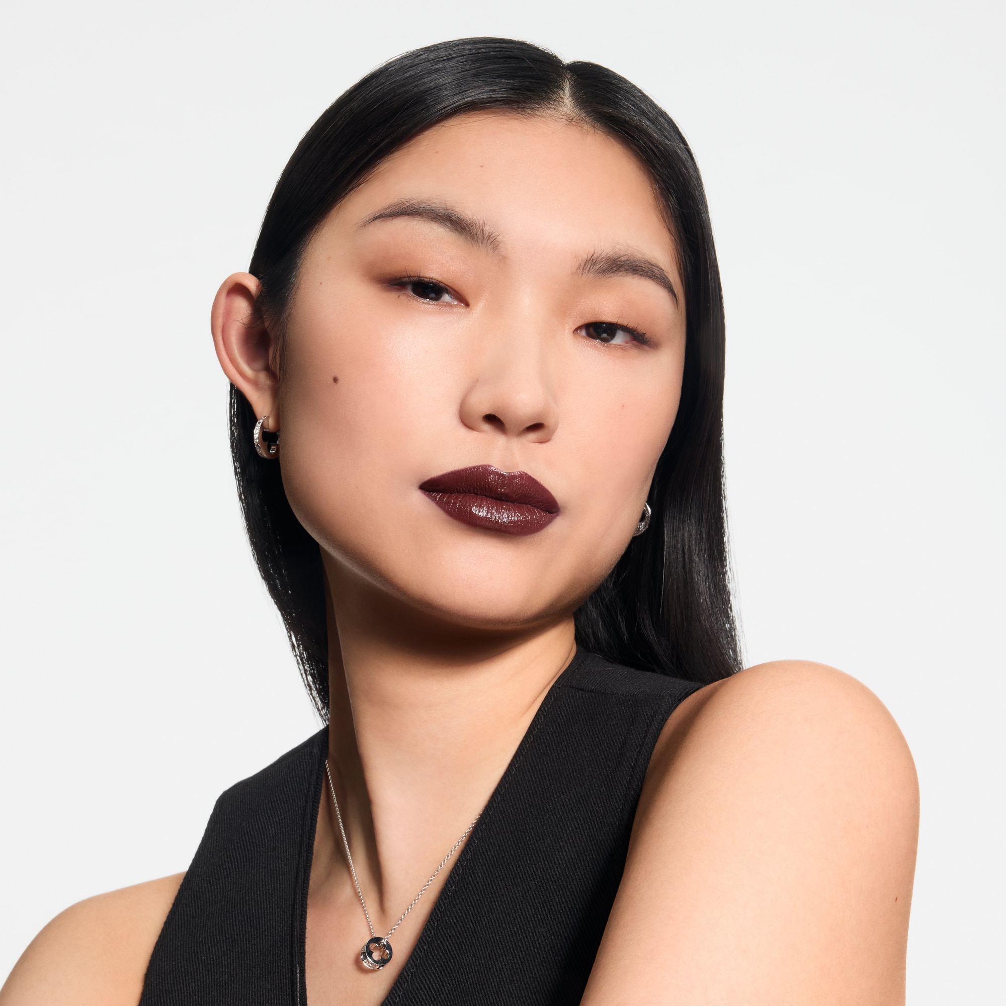  Lips } LV Rouge - Satin Lipstick | Louis Vuitton ® (Product zoom)