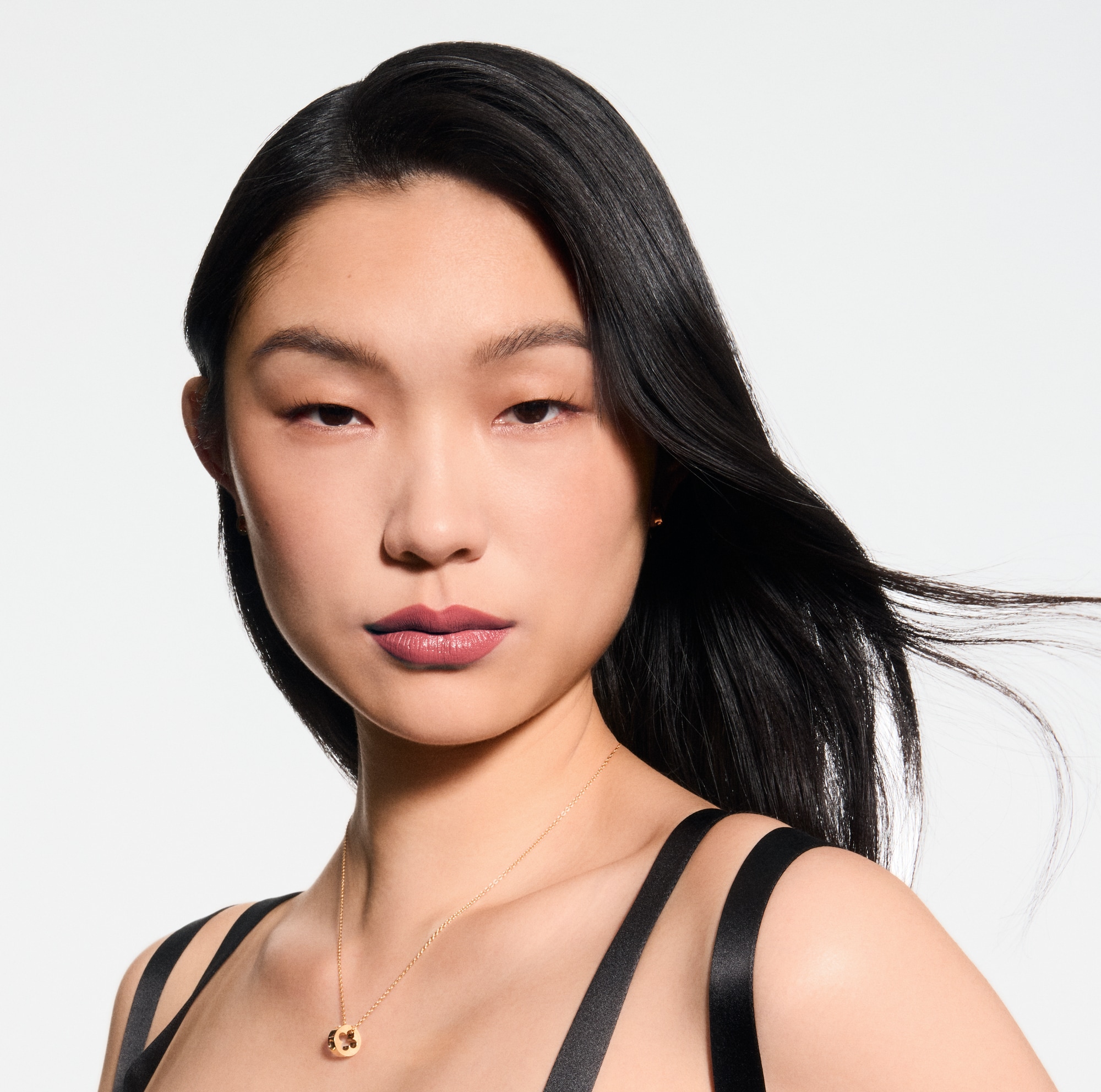  Lips } LV Rouge - Satin Lipstick Refill | Louis Vuitton ® (Product zoom)