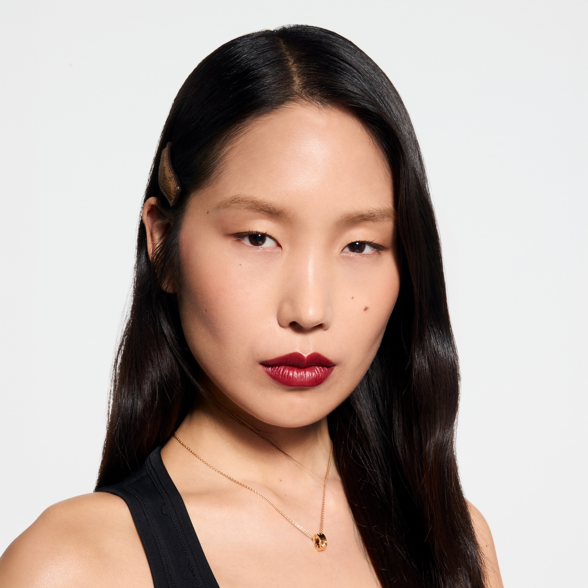  Lips } LV Rouge - Satin Lipstick Refill | Louis Vuitton ® (Product zoom)