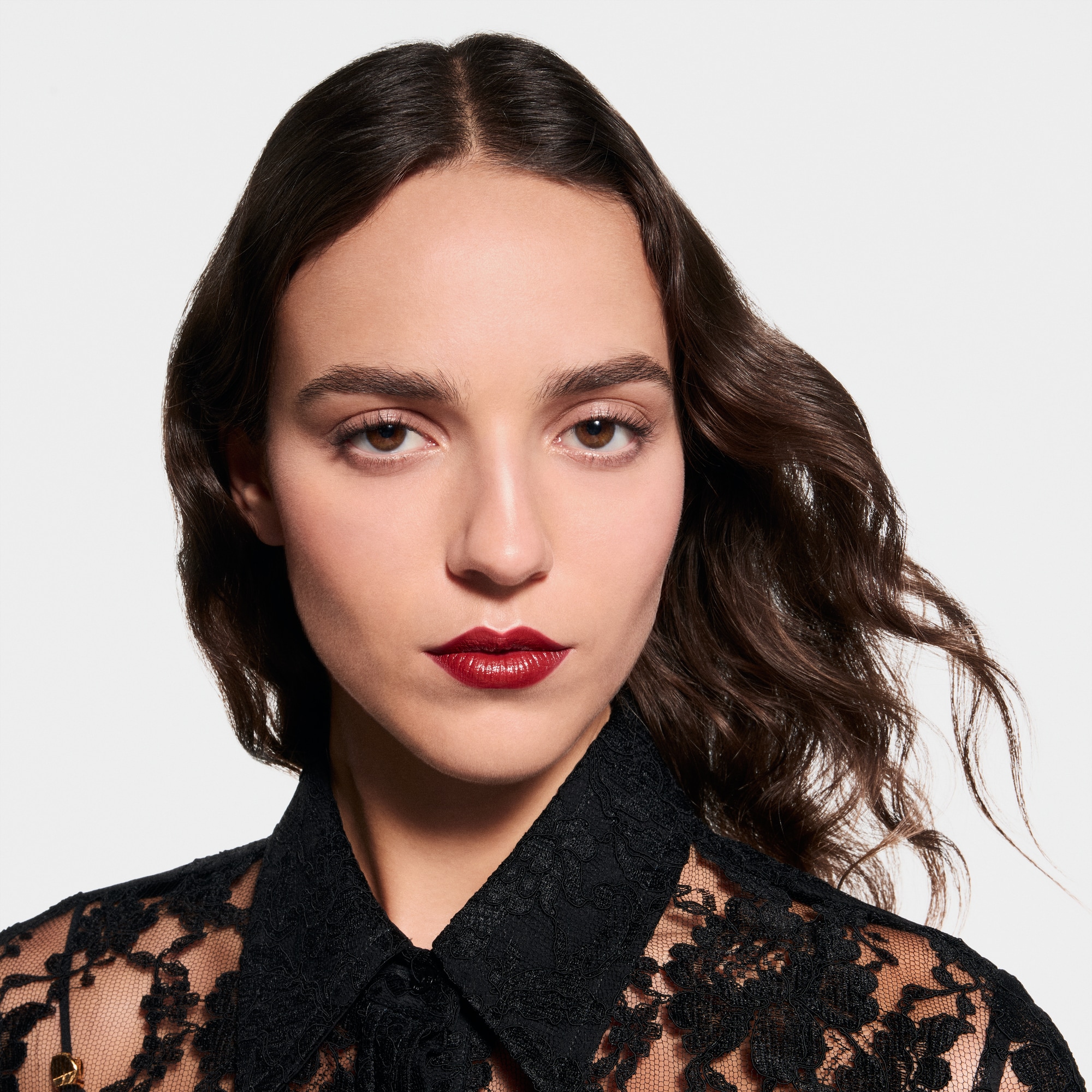  Lips } LV Rouge - Satin Lipstick Refill | Louis Vuitton ® (Product zoom)