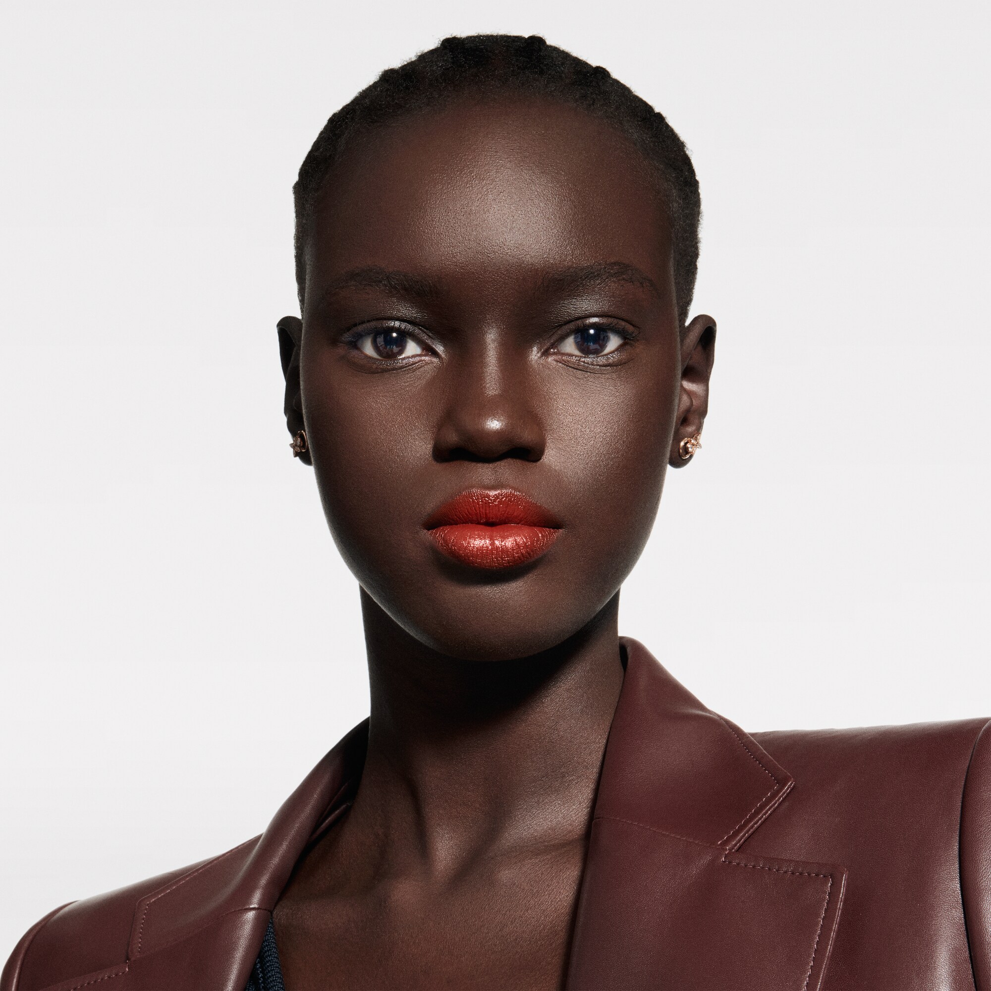  Lips } LV Rouge - Satin Lipstick Refill | Louis Vuitton ® (Product zoom)
