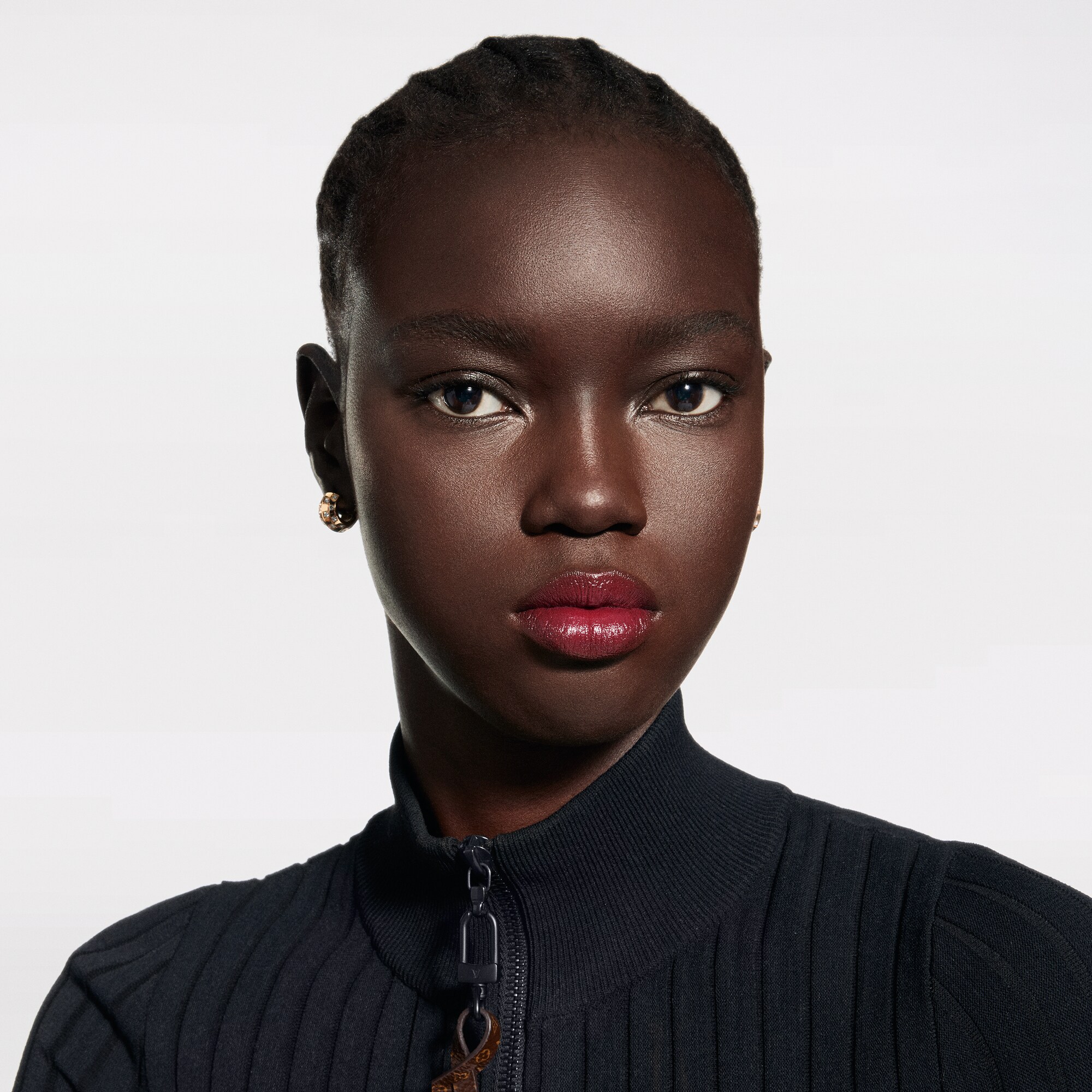  Lips } LV Rouge - Satin Lipstick Refill | Louis Vuitton ® (Product zoom)