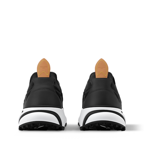 Shoes Sneakers LV Runner Tatic Sneaker | Louis Vuitton ® (Product zoom)