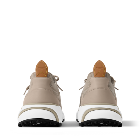 Shoes Loafers and Moccasins LV Runner Tatic Sneaker | Louis Vuitton ® (Product zoom)