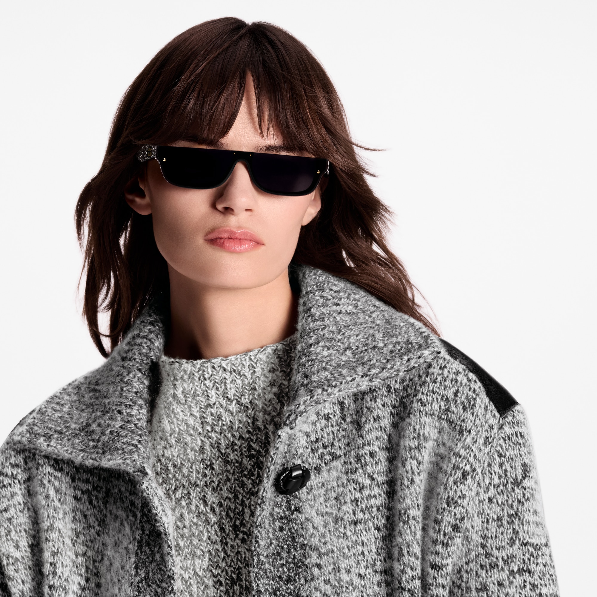 S00 Accessories Eyewear LV Script Rectangle Sunglasses | Louis Vuitton ® (Product zoom)