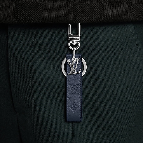 S00 Accessories Key Holders and Bag Charms LV Shadow Dragonne Key Holder and Bag Charm | Louis Vuitton ® (Product zoom)