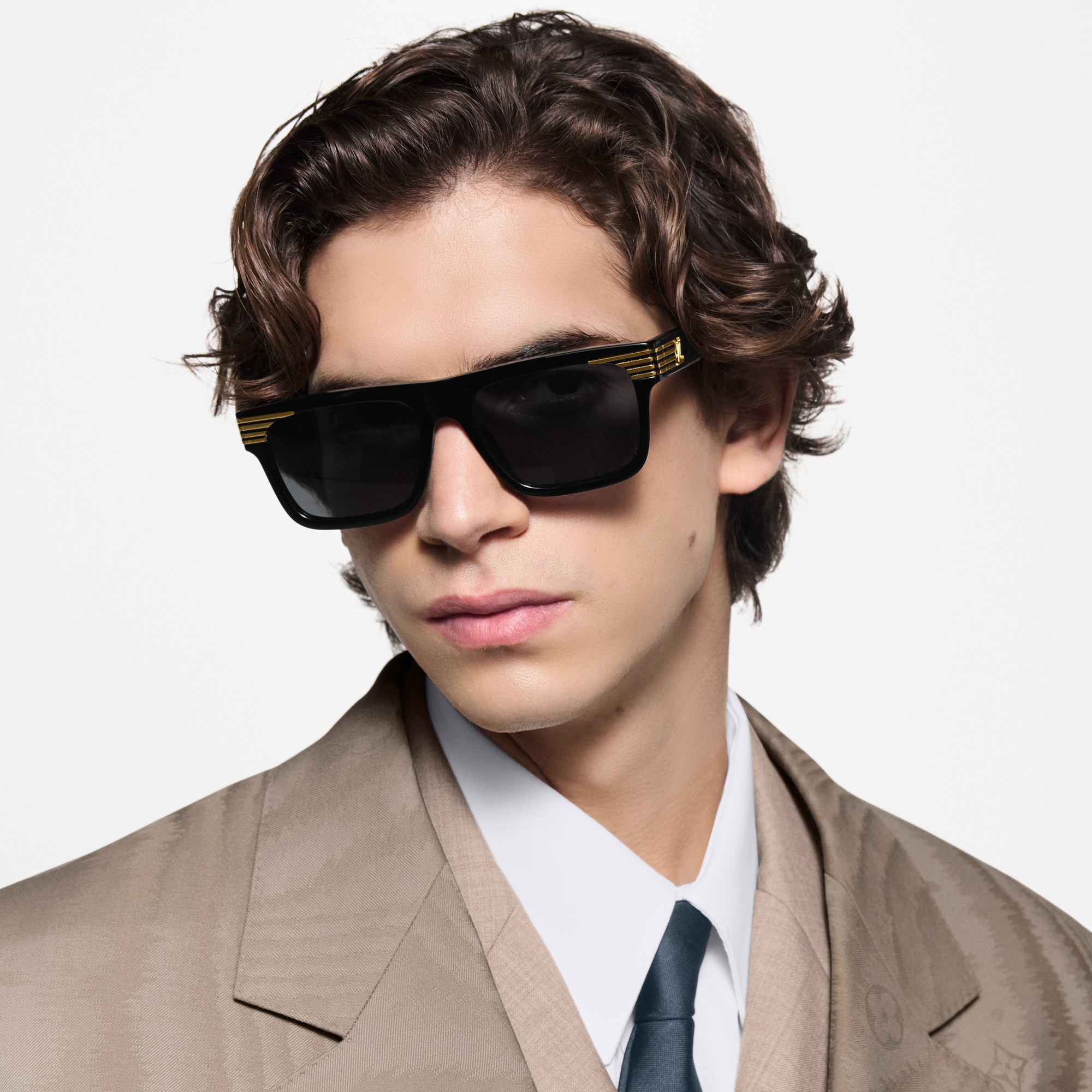 S00 Accessories Sunglasses LV Slide Square Sunglasses | Louis Vuitton ® (Product zoom)