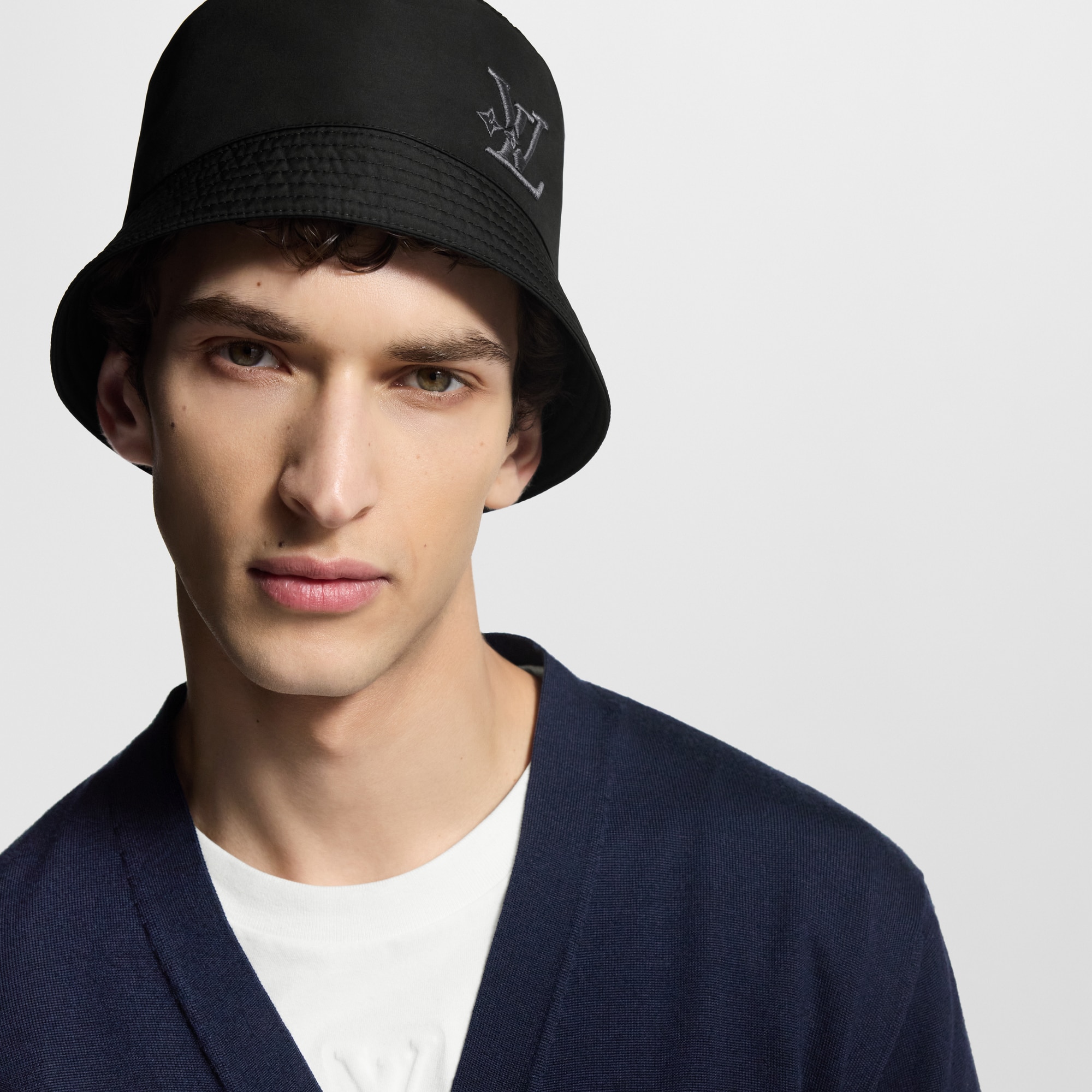 S00 Accessories Hats, Beanies and Gloves LV Smash Rain Bucket Hat | Louis Vuitton ® (Product zoom)