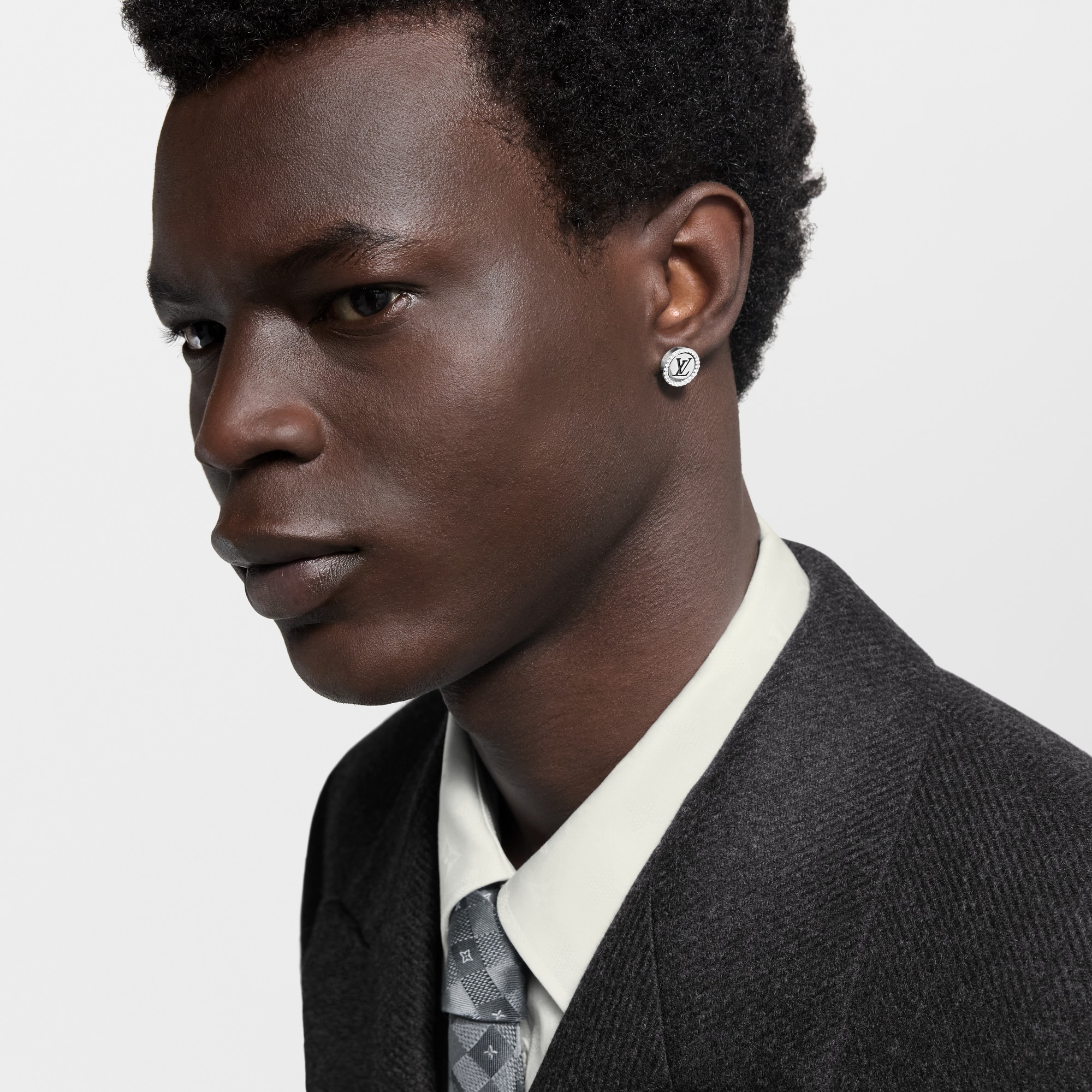 S00 Fashion Jewelry Earrings LV Sparkle Earring | Louis Vuitton ® (Product zoom)