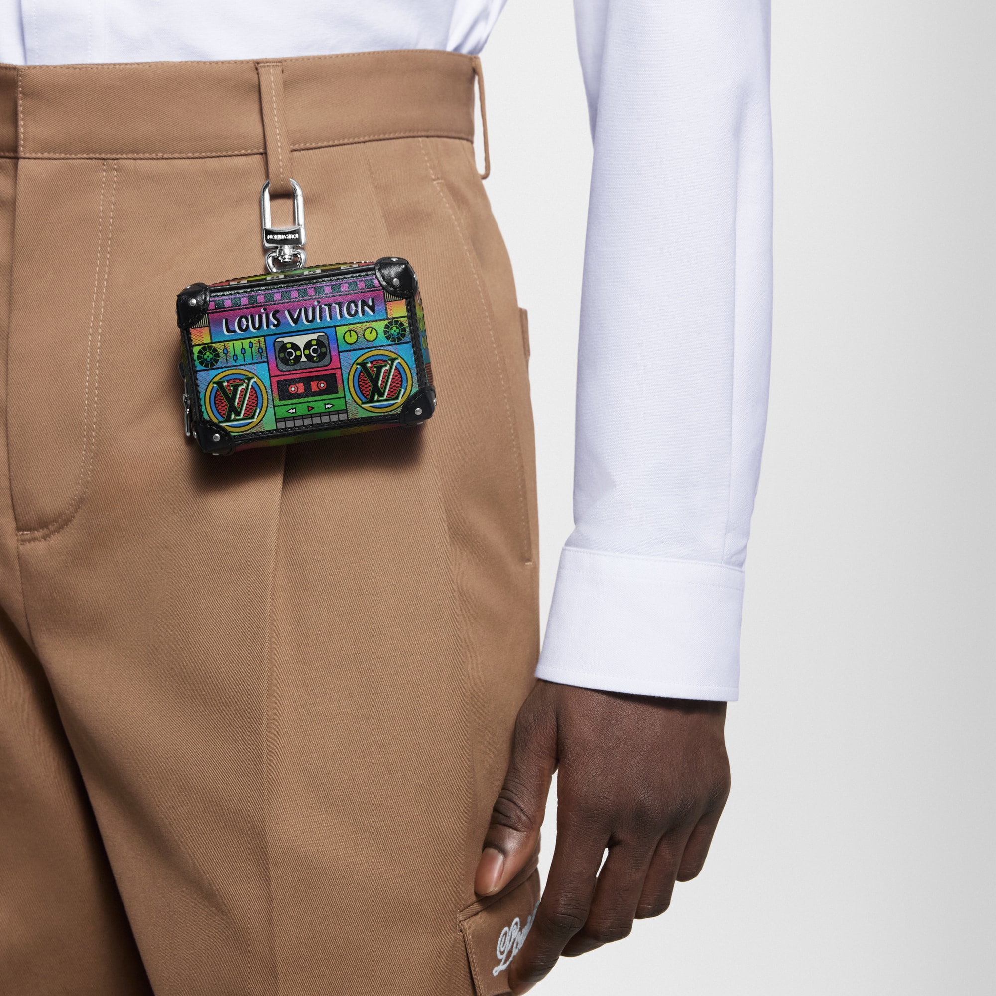 S00 Accessories Key Holders and Bag Charms LV Stereo Bag Charm | Louis Vuitton ® (Product zoom)