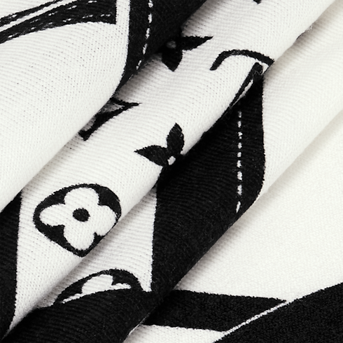 S00 Accessories Silk Squares and Bandeaus LV Straps Triangle | Louis Vuitton ® (Product zoom)