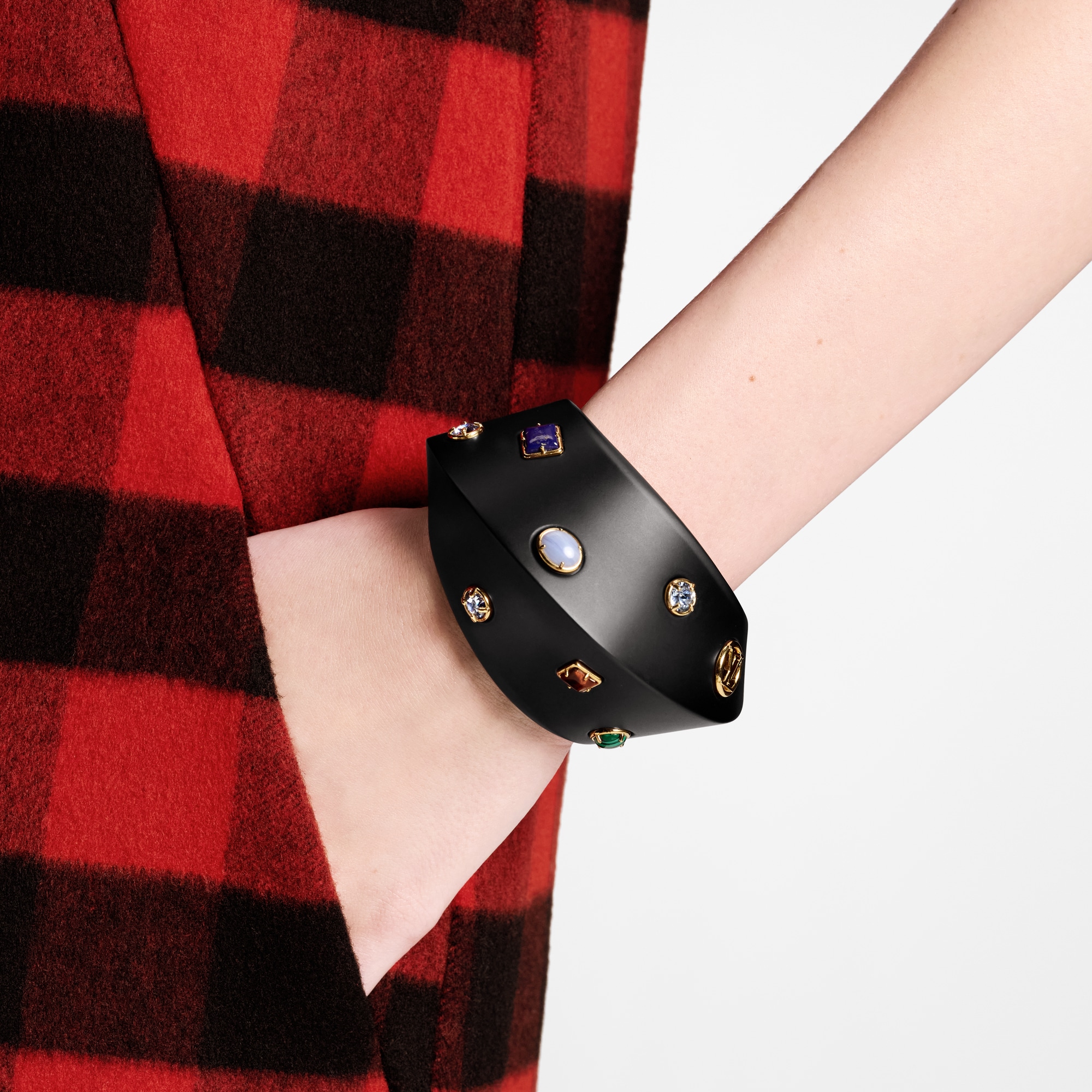 S00 Fashion Jewelry Bracelets LV Swirl Cuff | Louis Vuitton ® (Product zoom)