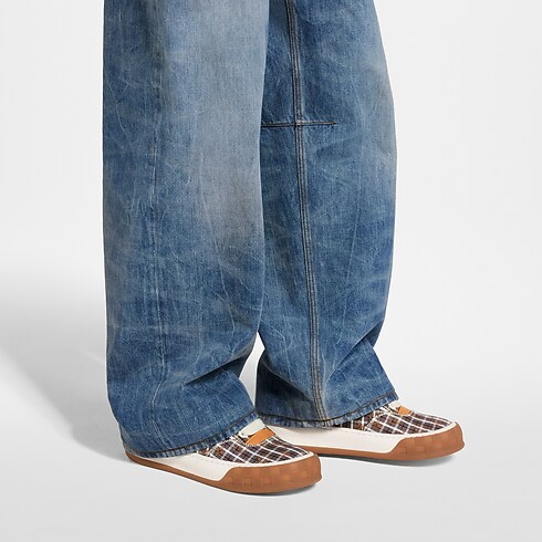 Shoes Sneakers LV Tilted Sneaker | Louis Vuitton ® (Product zoom)