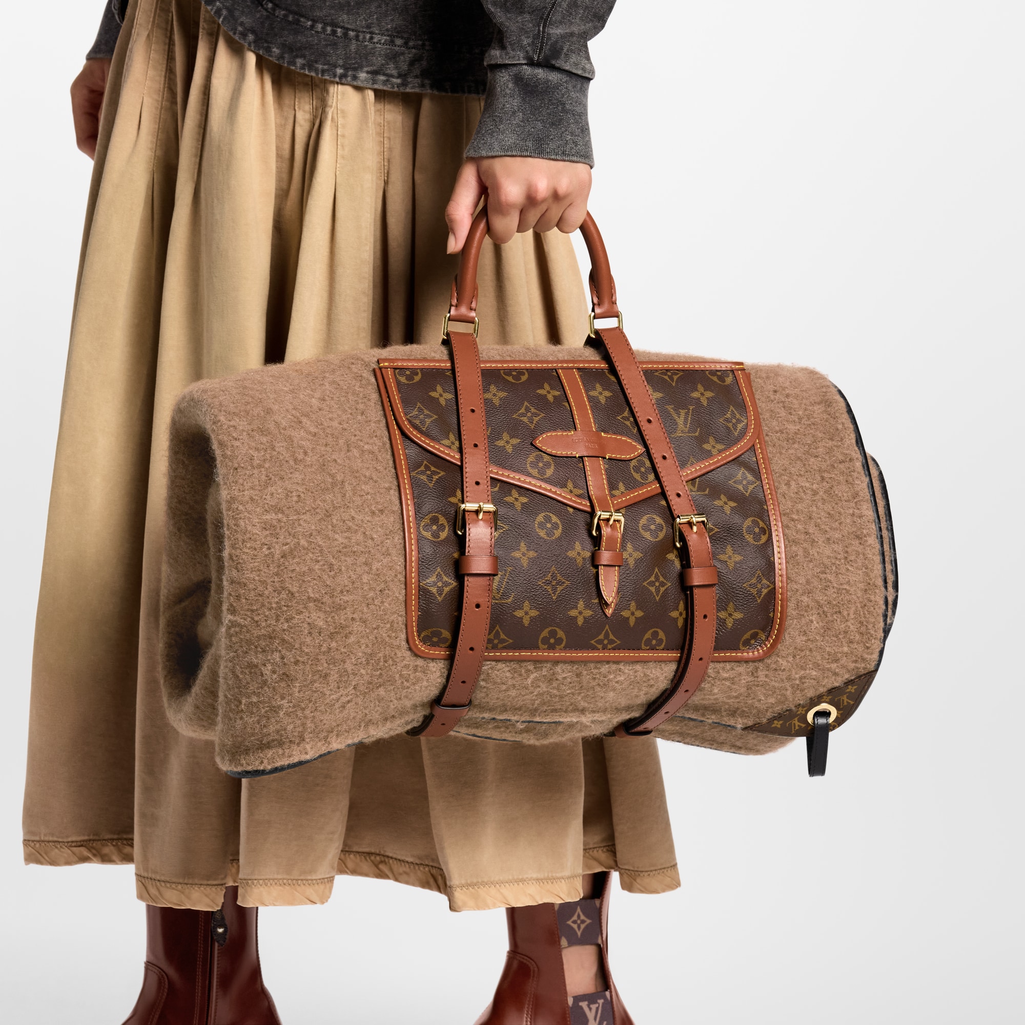 S00 Accessories Home Accessories LV To Go Pocket Plaid | Louis Vuitton ® (Product zoom)