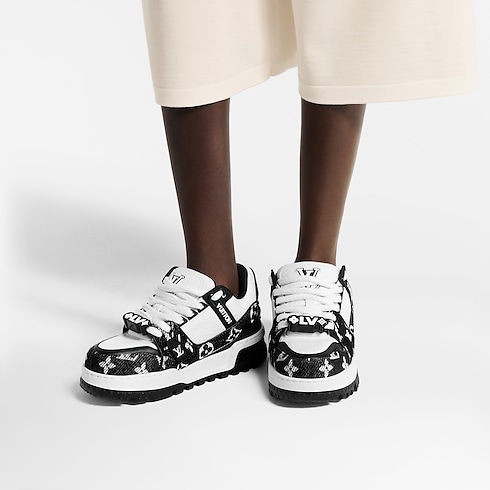 Shoes Sneakers LV Trainer Maxi Sneaker | Louis Vuitton ® (Product zoom)