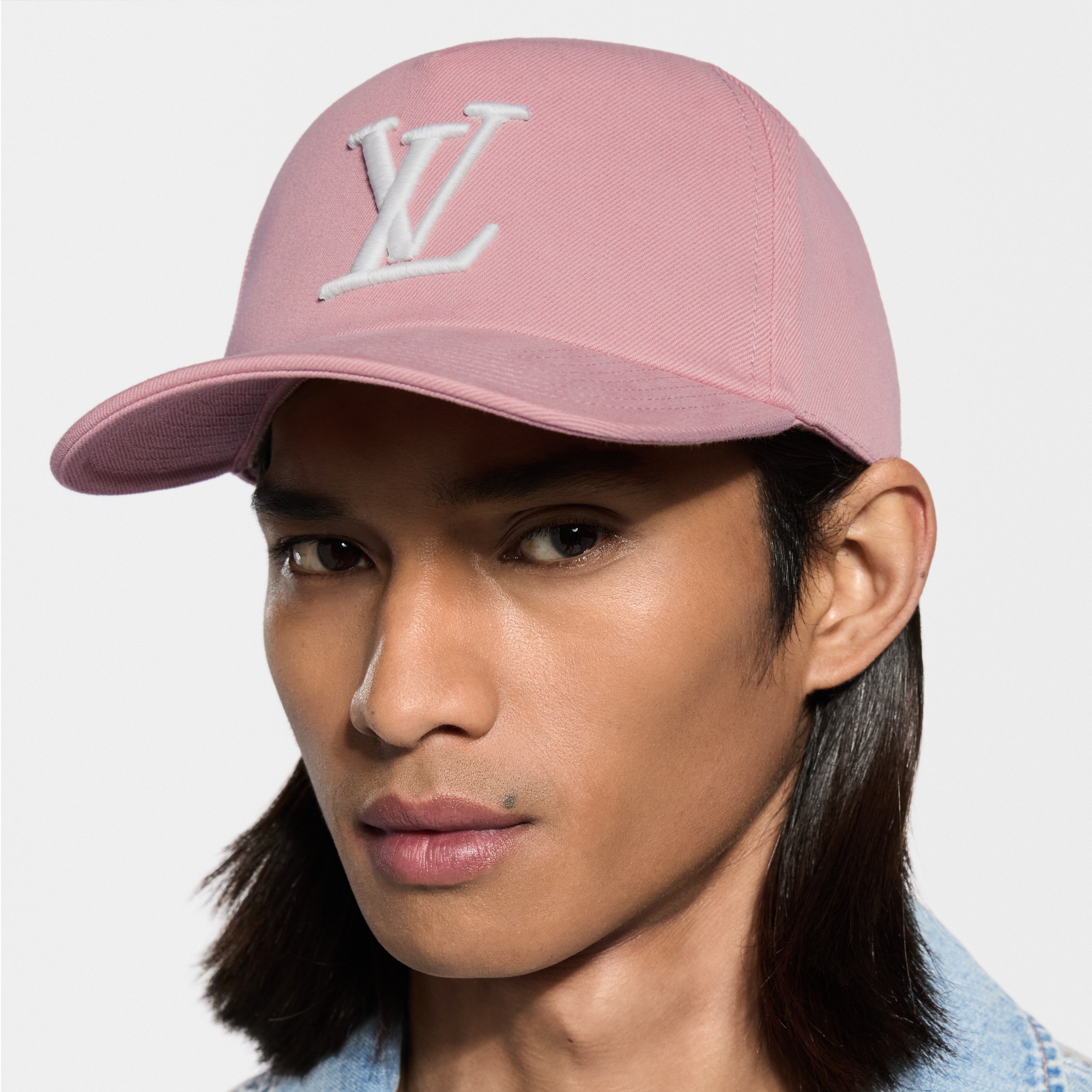 LV Trucker Cap S00 - Men - Accessories | LOUIS VUITTON ® display picture 2