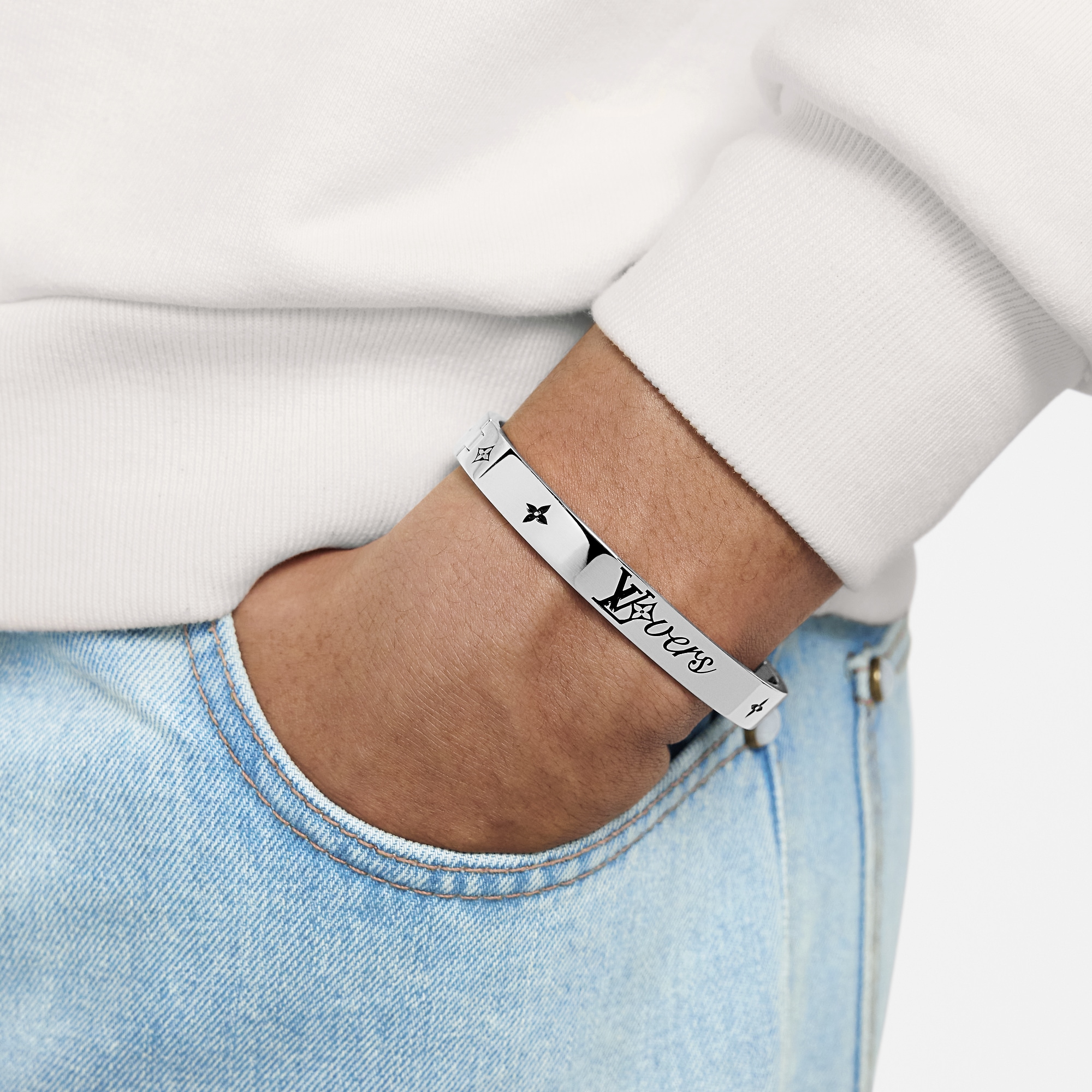LV Vers Bangle