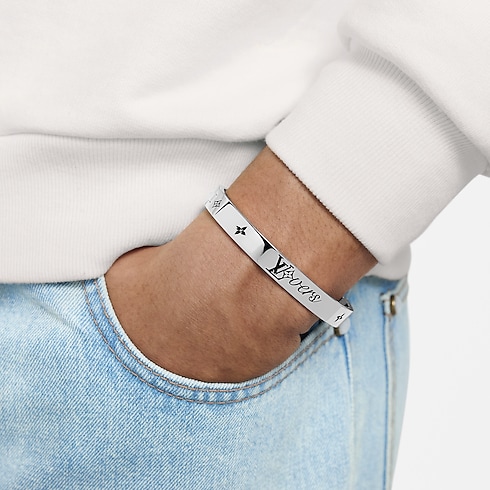 S00 Fashion Jewelry Bracelets LV Vers Bangle | Louis Vuitton ® (Product zoom)