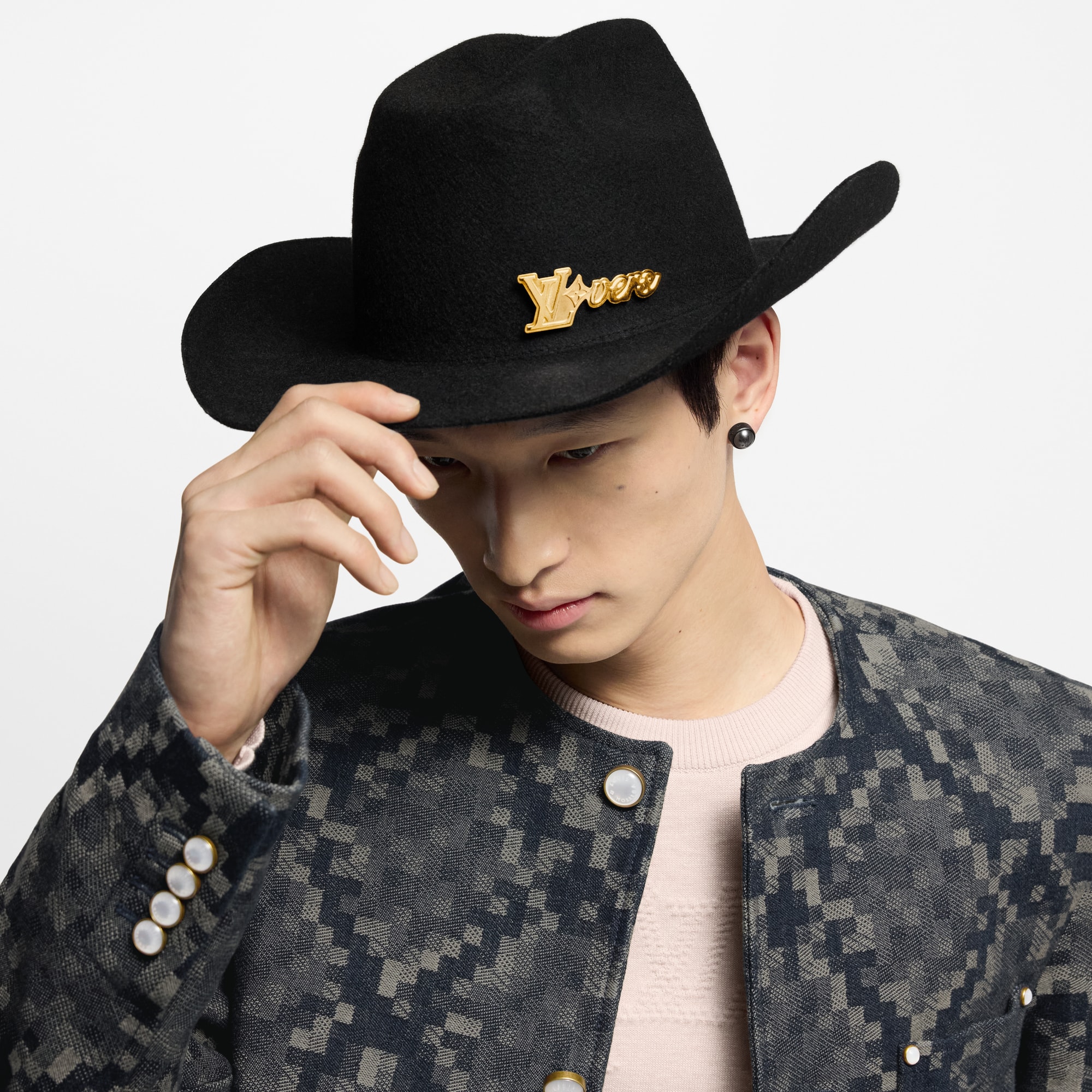 S00 Accessories Hats, Beanies and Gloves LV Vers Cowboy Hat | Louis Vuitton ® (Product zoom)