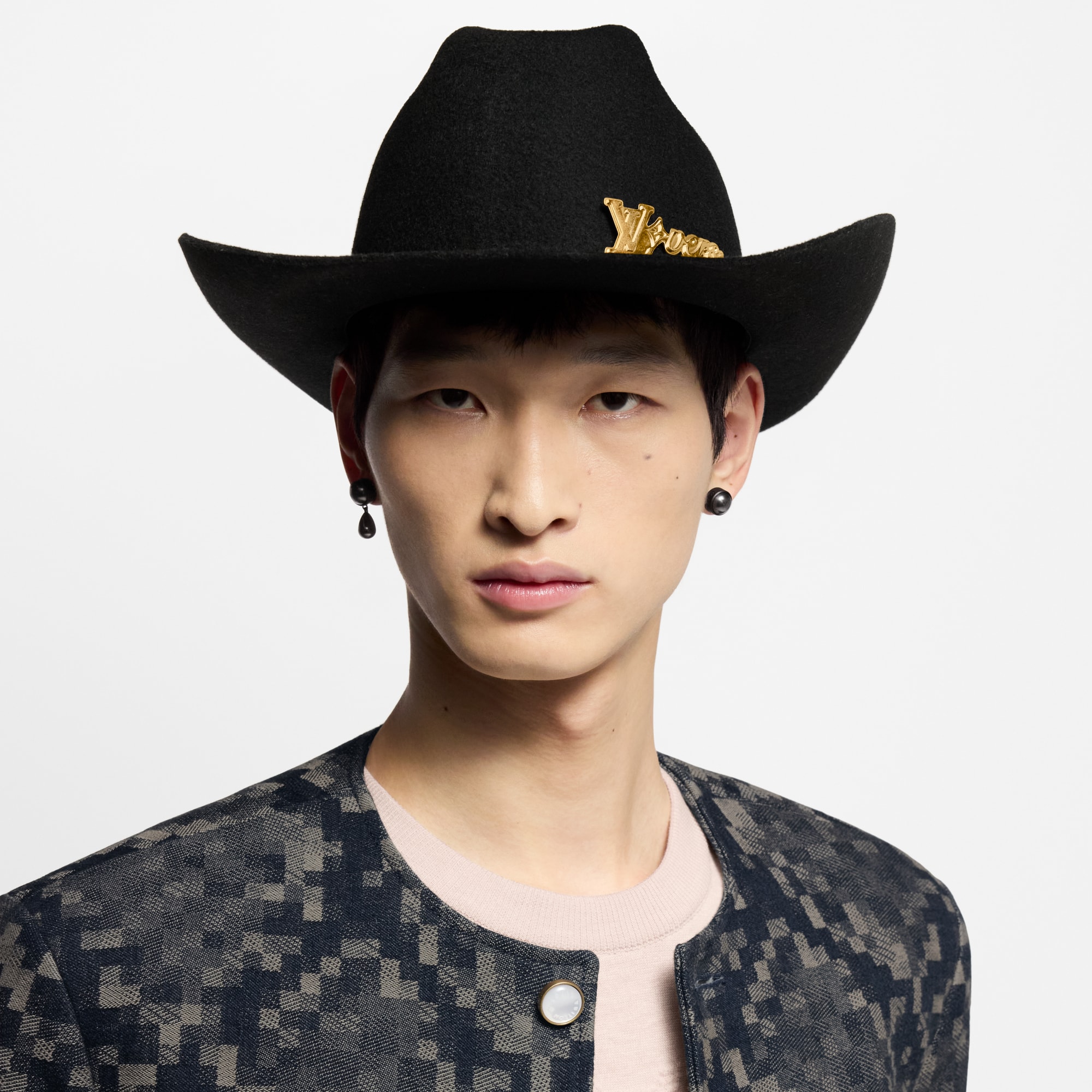 S00 Accessories Hats, Beanies and Gloves LV Vers Cowboy Hat | Louis Vuitton ® (Product zoom)