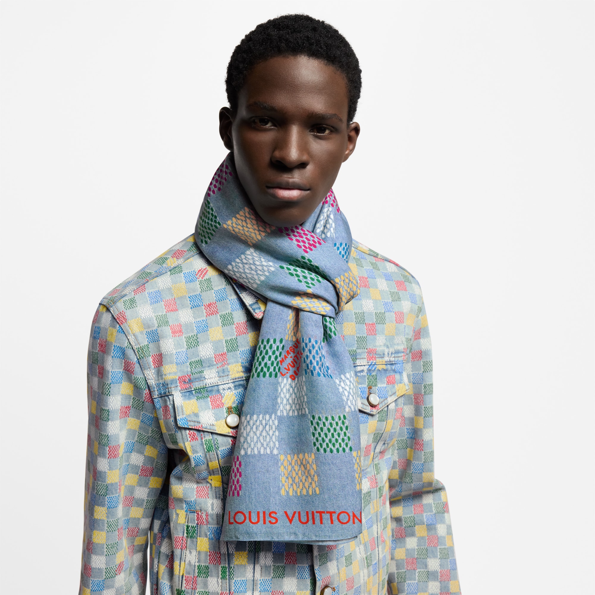 S00 Accessories Scarves LV Vers Damier Denim Stole | Louis Vuitton ® (Product zoom)