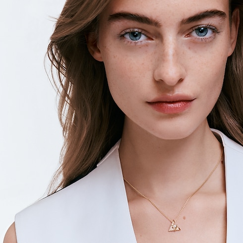 Categories Necklaces and Pendants LV Volt One Pendant | Louis Vuitton ® (Product zoom)