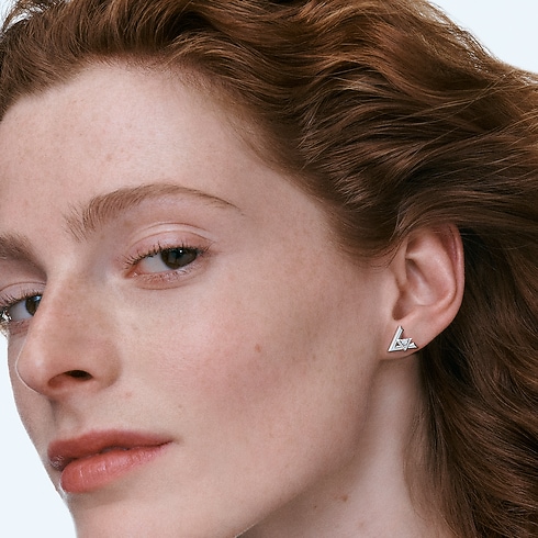 Categories All Fine Jewelry LV Volt One Stud, White Gold And Diamond - Per Unit | Louis Vuitton ® (Product zoom)