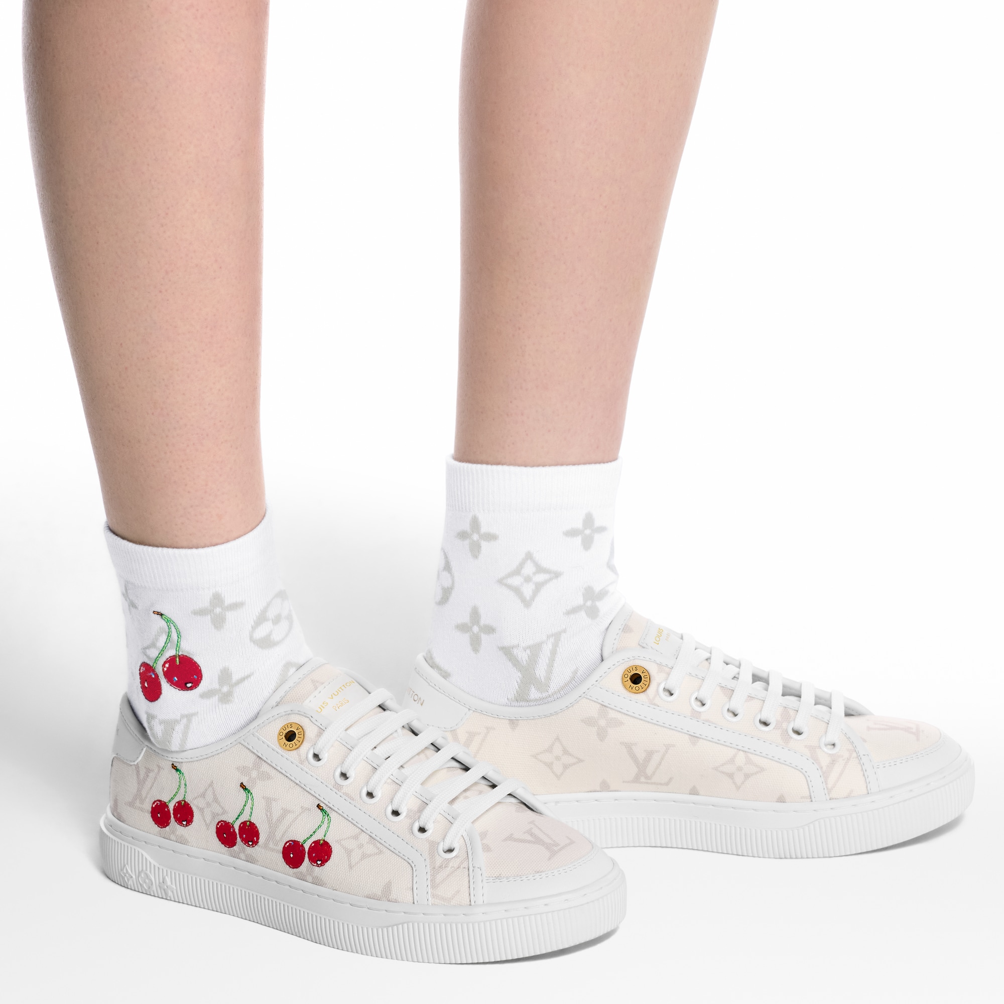 S00 Accessories Home Accessories LV x TM Monogram Cerise Socks | Louis Vuitton ® (Product zoom)