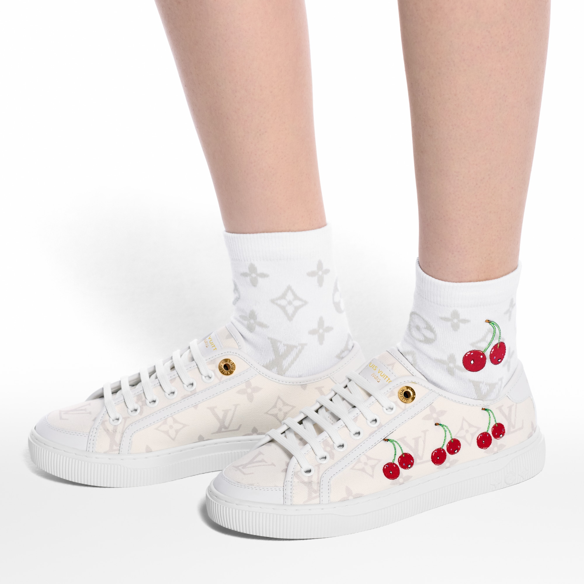 S00 Accessories Home Accessories LV x TM Monogram Cerise Socks | Louis Vuitton ® (Product zoom)