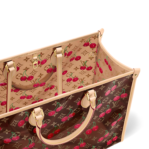 Other Monogram Canvas Women's Bags LV Icons LV x TM OnTheGo GM | Louis Vuitton ® (Product zoom)