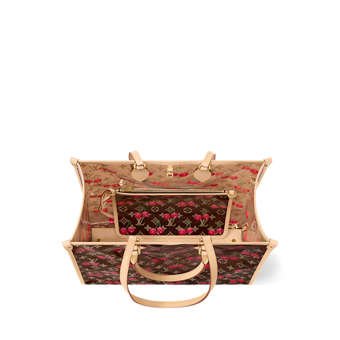 Other Monogram Canvas Women's Bags LV Icons LV x TM OnTheGo GM | Louis Vuitton ® (Product zoom)