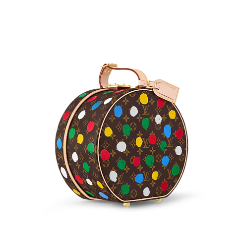 Monogram Hardsided Seasonal LV x YK Boîte Chapeau 30 | Louis Vuitton ® (Product zoom)