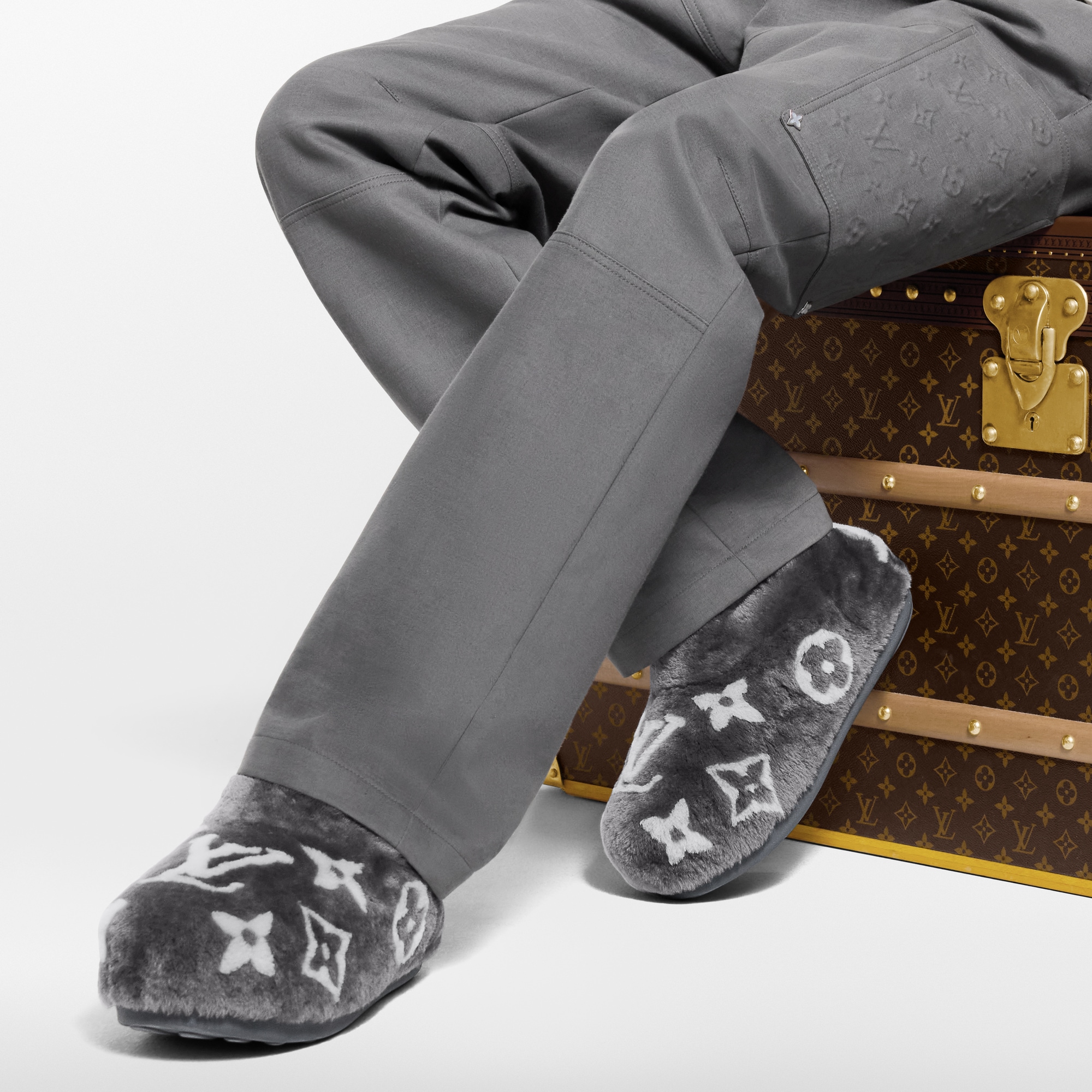  For Men LV Ski LV Yeti Slip On | Louis Vuitton ® (Product zoom)