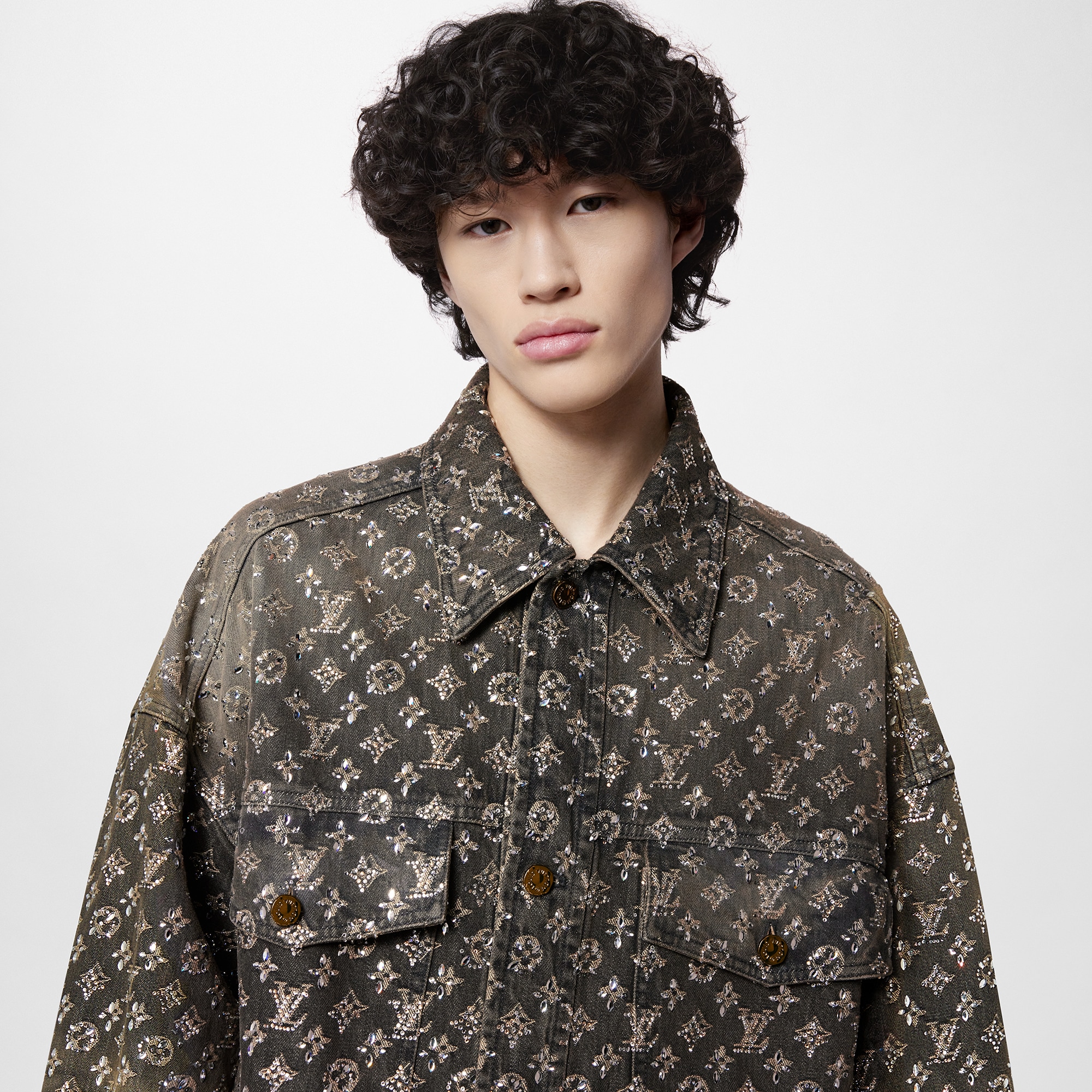  Ready-to-Wear Coats and Outerwear Made To Order Embroidered Monogram Denim Overshirt | Louis Vuitton ® (Product zoom)