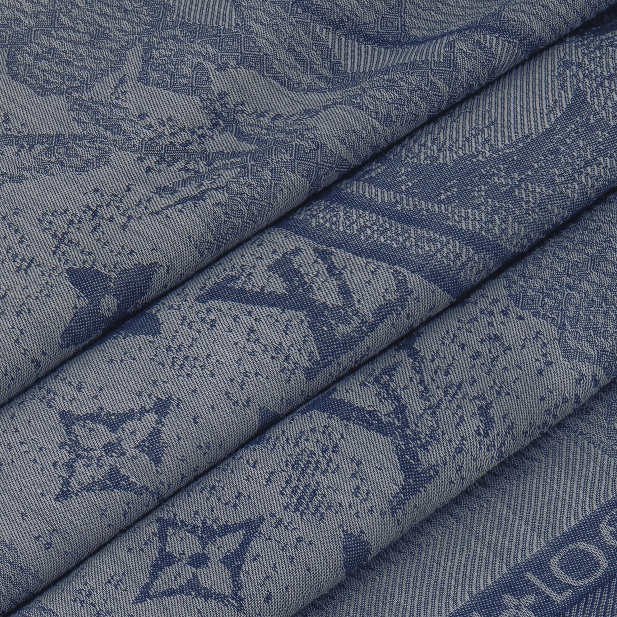 S00 Accessories Shawls and Stoles Malles Merveilleuses Shawl | Louis Vuitton ® (Product zoom)