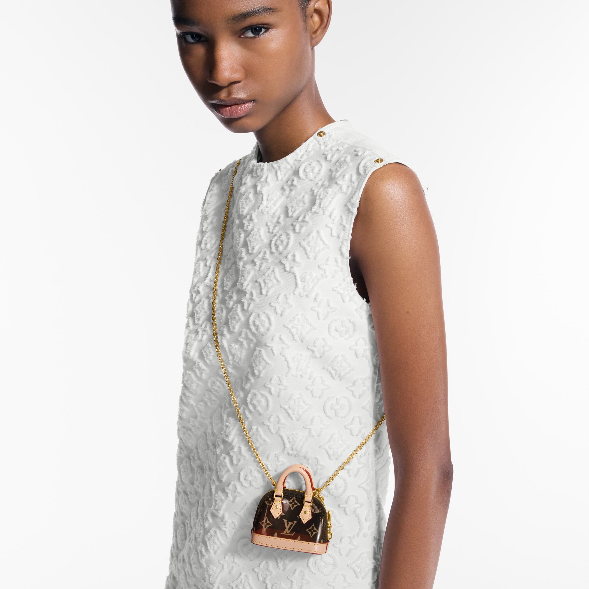 S00 Accessories Key Holders and Bag Charms Micro Alma Bag Charm | Louis Vuitton ® (Product zoom)