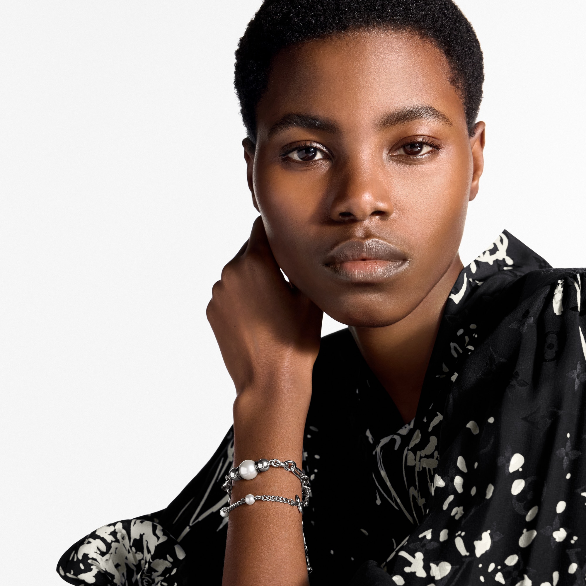 S00 Fashion Jewelry Bracelets Midnight Pearl Bracelet | Louis Vuitton ® (Product zoom)