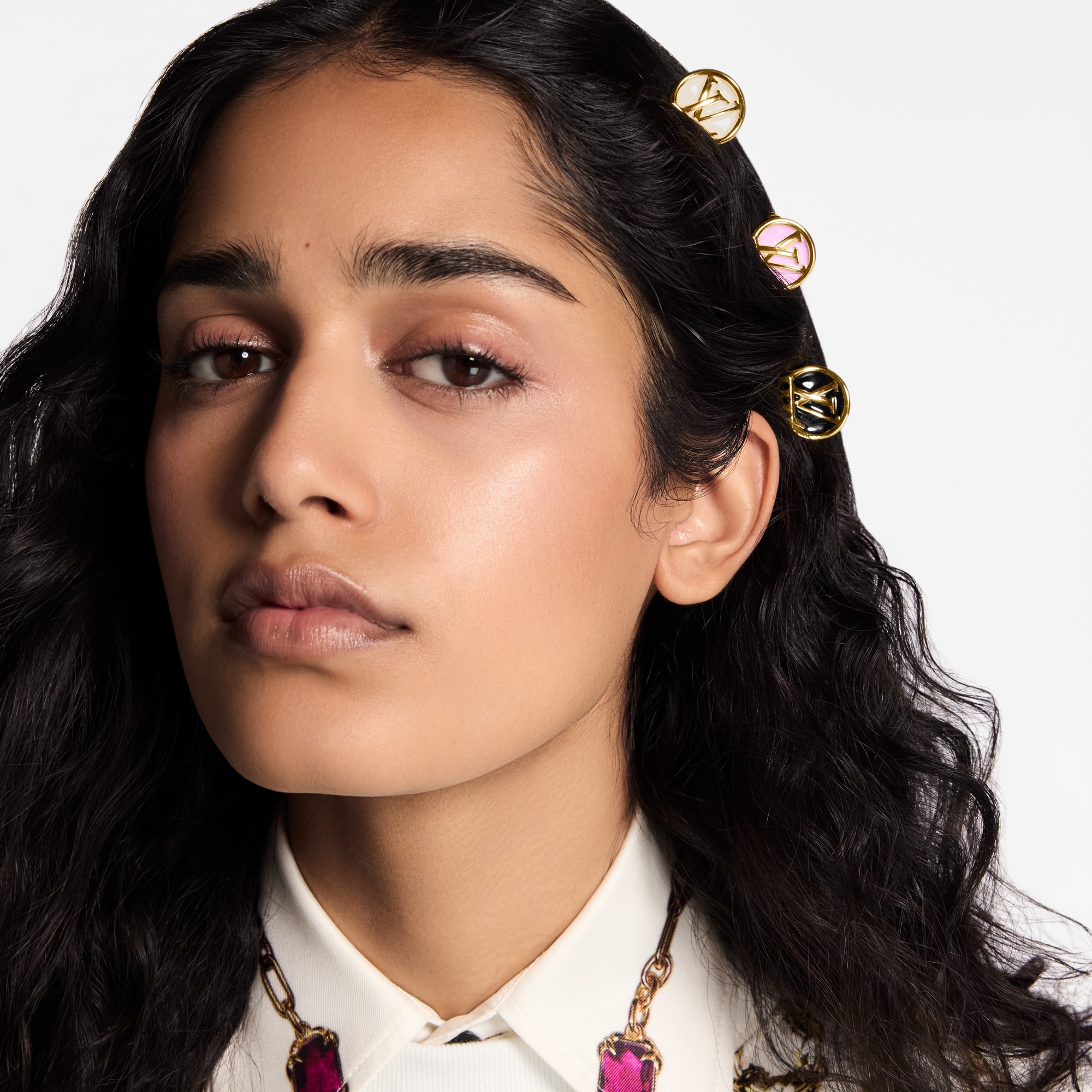 S00 Accessories Hair Accessories Mini LV Trio Hair Clips | Louis Vuitton ® (Product zoom)