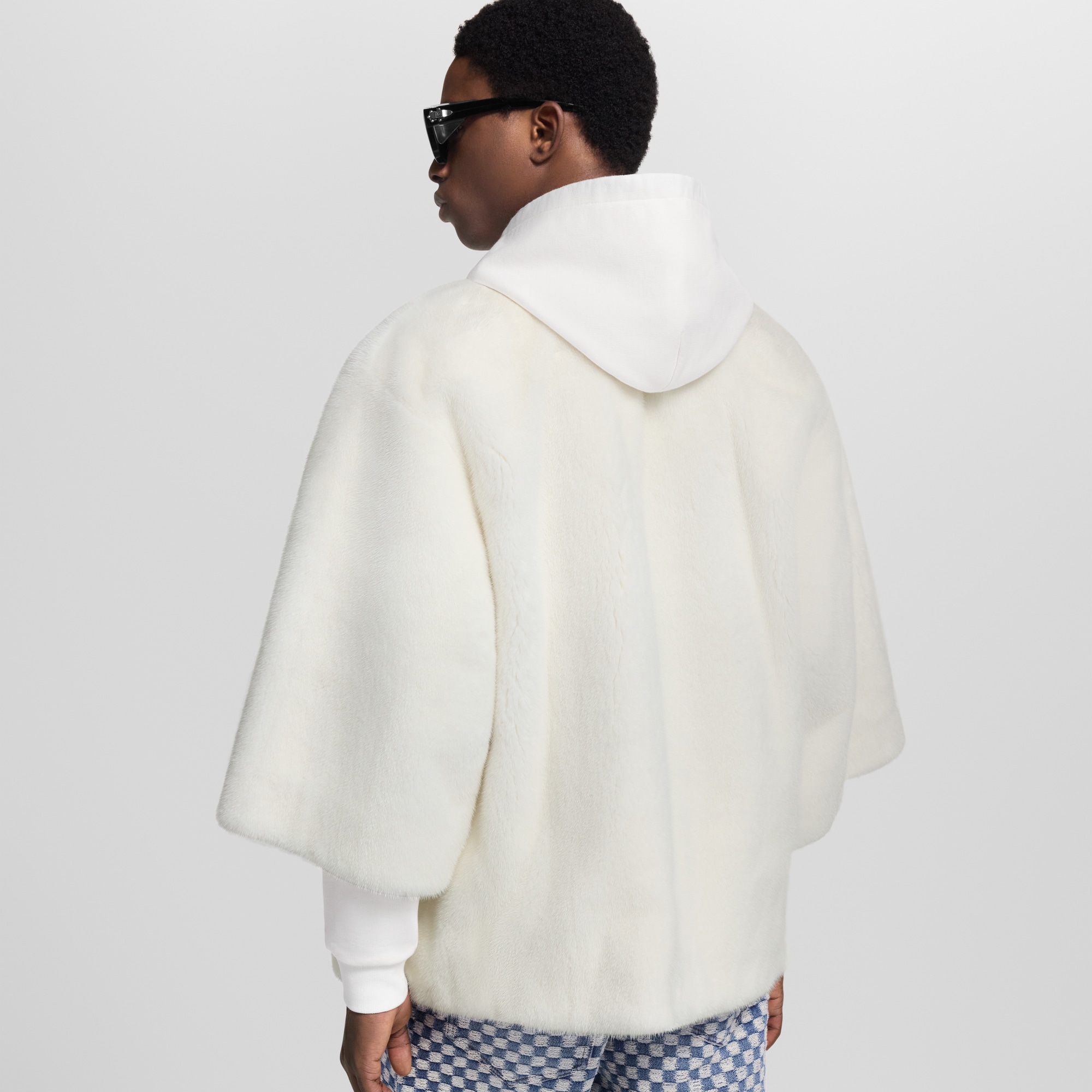  Ready-to-Wear Coats and Outerwear Mink Kimono Jacket | Louis Vuitton ® (Product zoom)