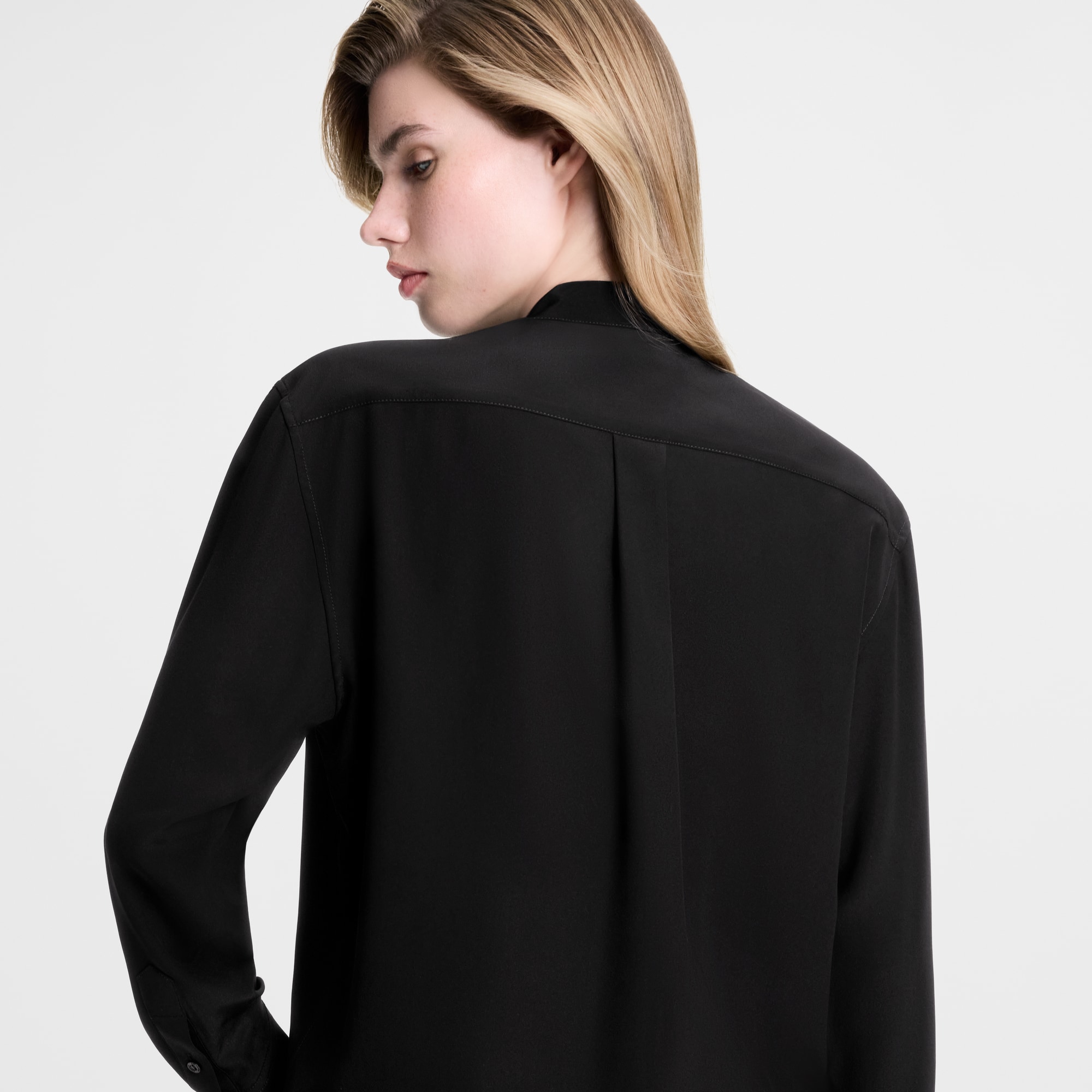  Ready-to-Wear Tops Monogram Accent Lavallière Blouse | Louis Vuitton ® (Product zoom)