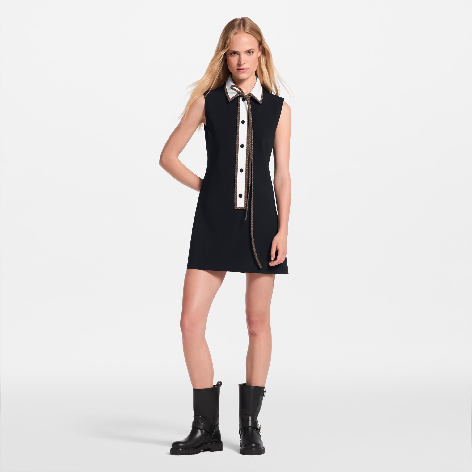lv dress LOUIS VUITTON Monogram Bow Color-blocked Black. Size 36 Evening Out while the waist is Floral dress Citrus | BLUE Porcelain Size:L24
