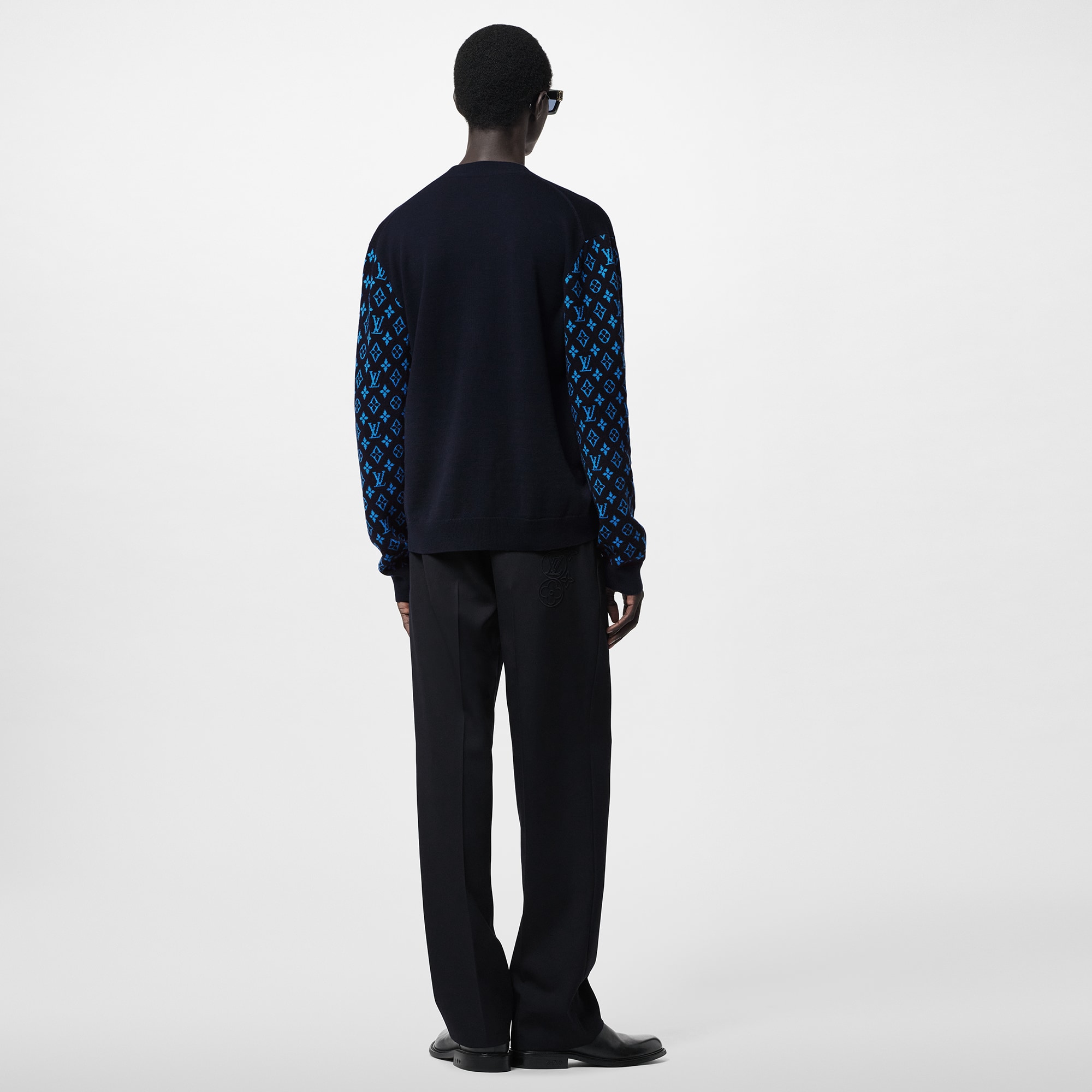  Ready-to-Wear Knitwear and Sweatshirts Monogram Cashmere Mix Cardigan  | Louis Vuitton ® (Product zoom)