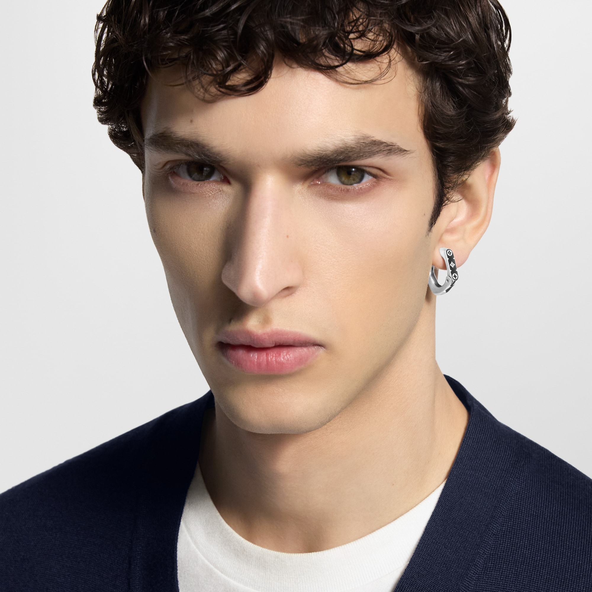 S00 Fashion Jewelry Earrings Monogram Chain Hoop Earring | Louis Vuitton ® (Product zoom)