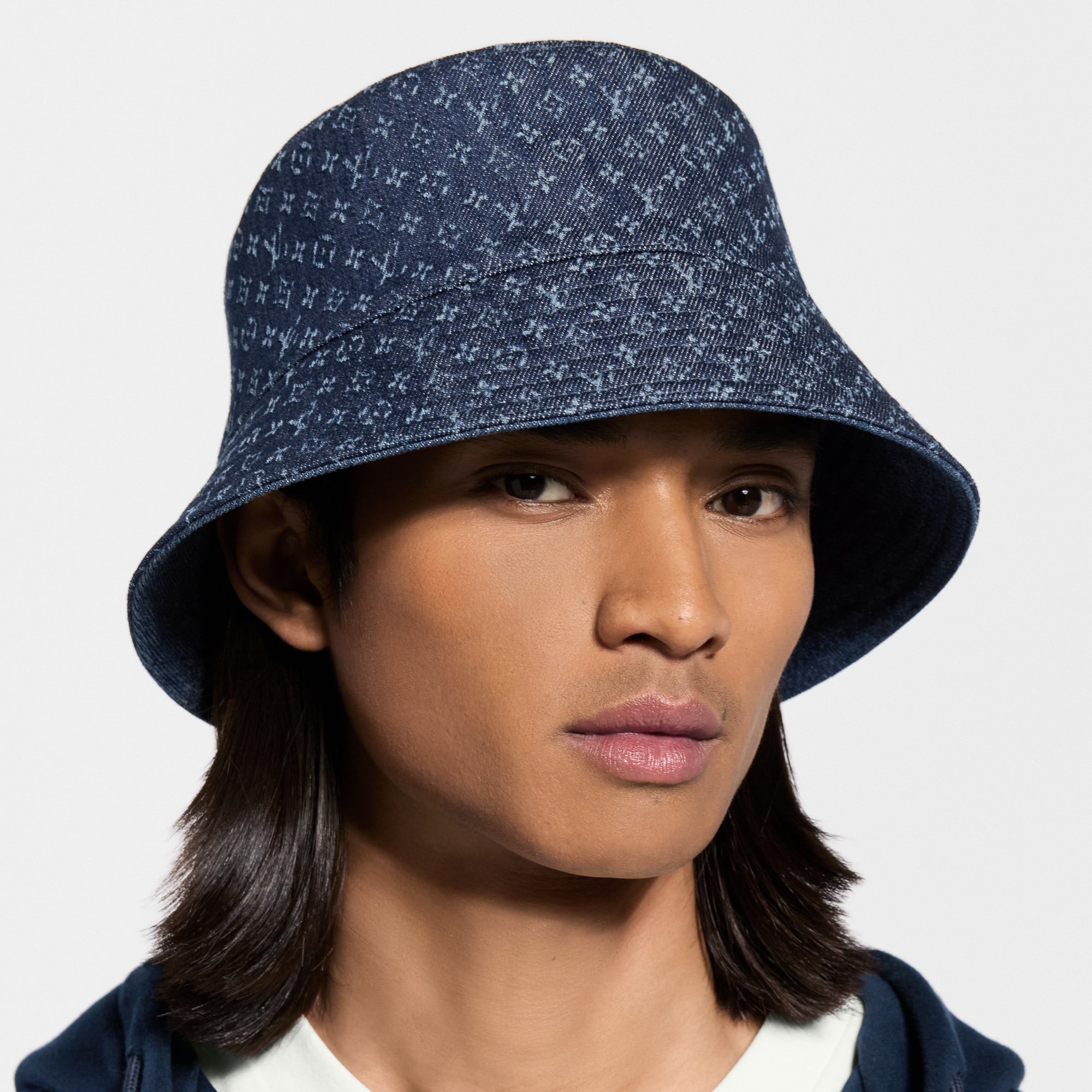 Louis Vuitton Bonnet Denim Bucket Hat With Sherling - Large 54268* Monogram Denim Icon Bucket Hat S00 - Men - Accessories  main image 3