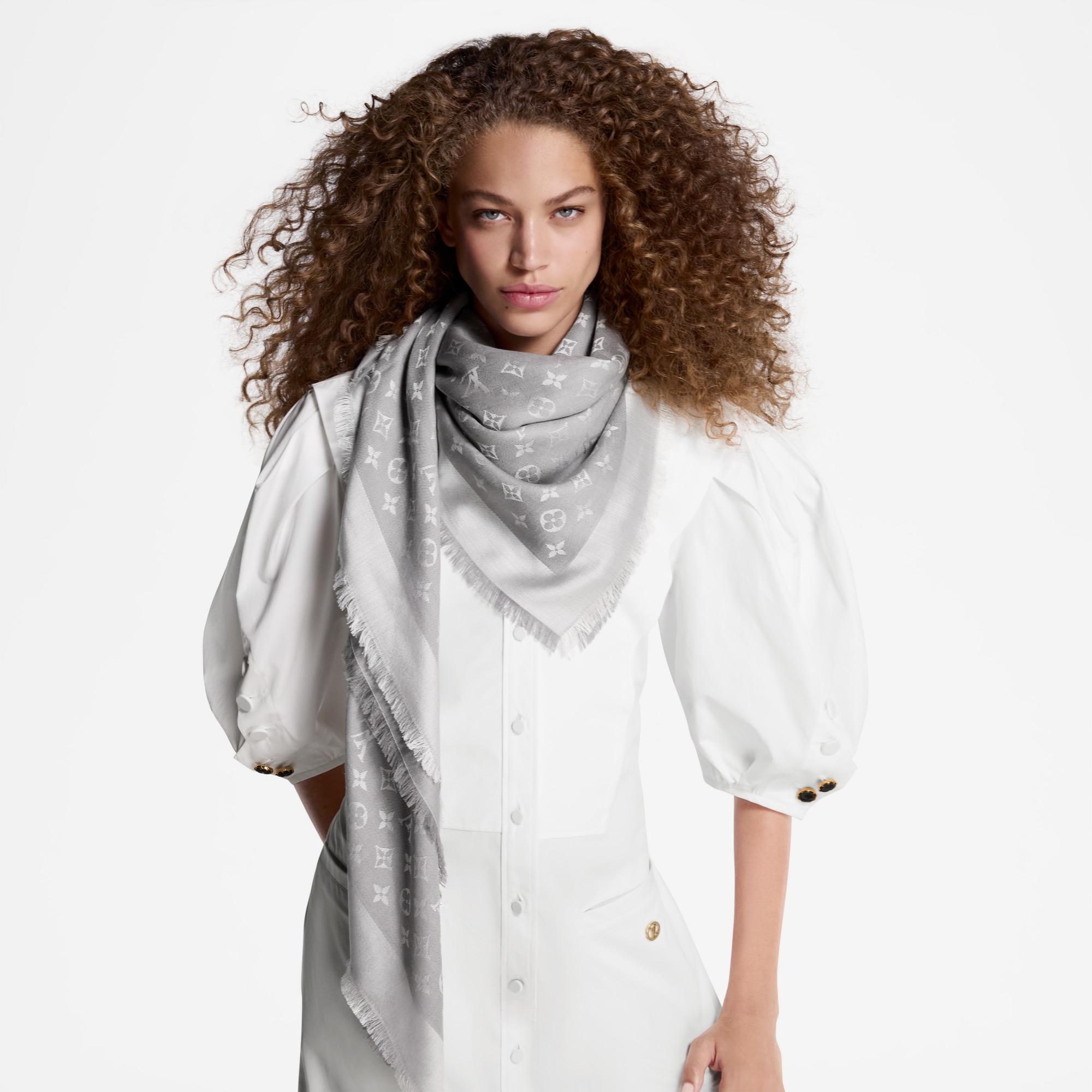 S00 Accessories Shawls and Stoles Monogram Denim Shawl | Louis Vuitton ® (Product zoom)