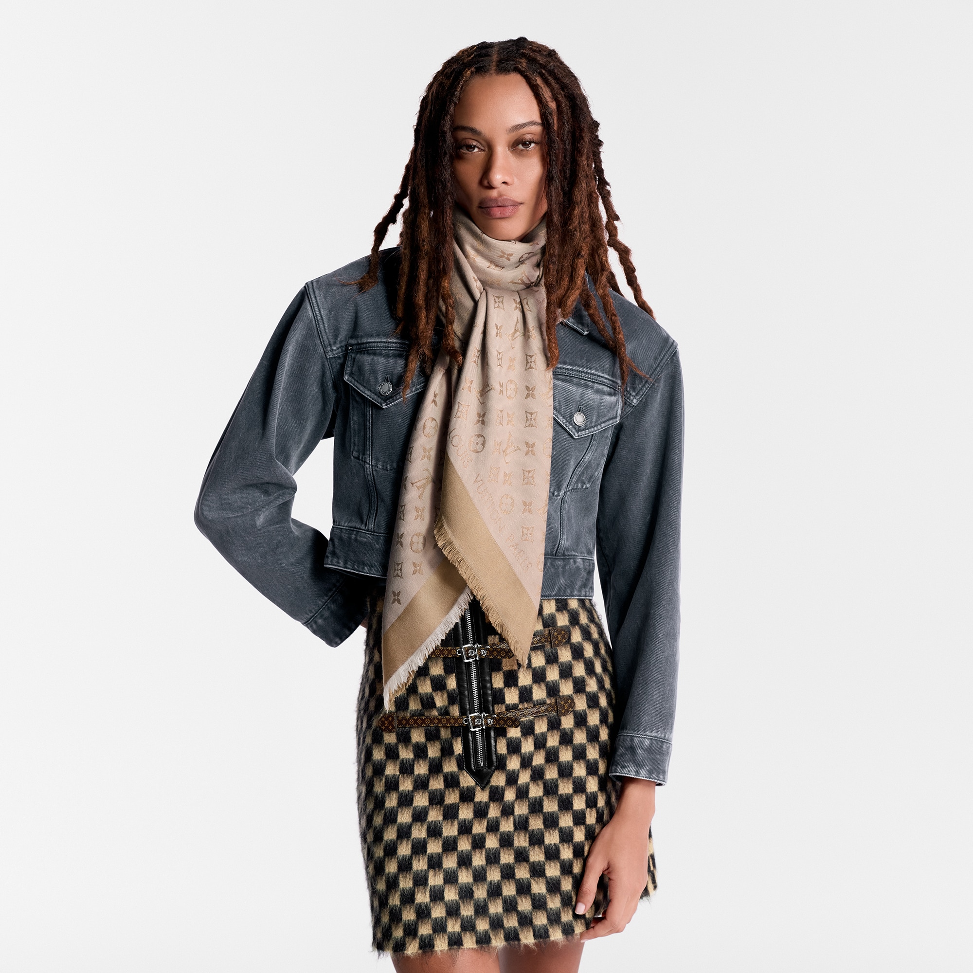 S00 Accessories Shawls and Stoles Monogram Denim Shawl | Louis Vuitton ® (Product zoom)